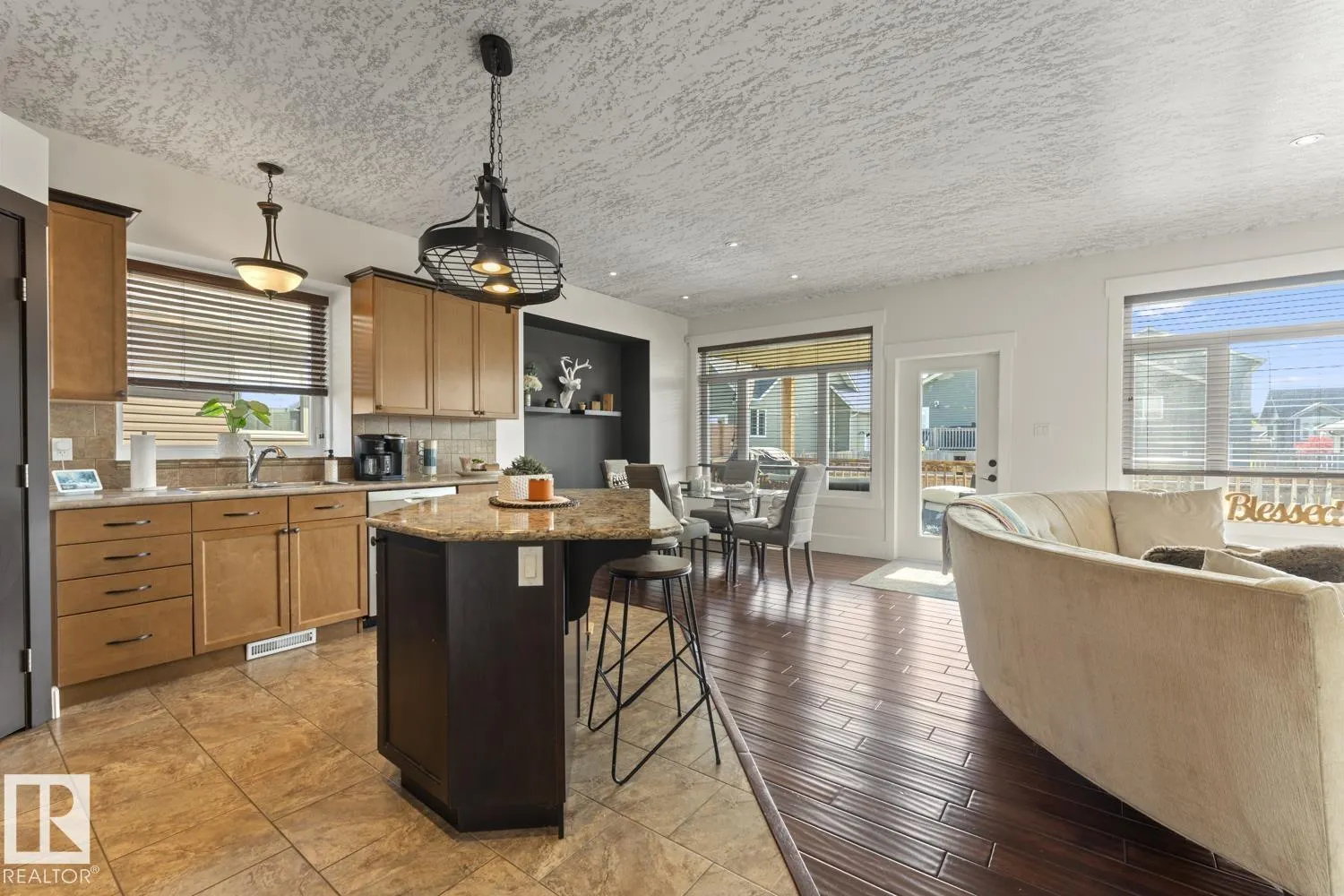 10 Aspen Court