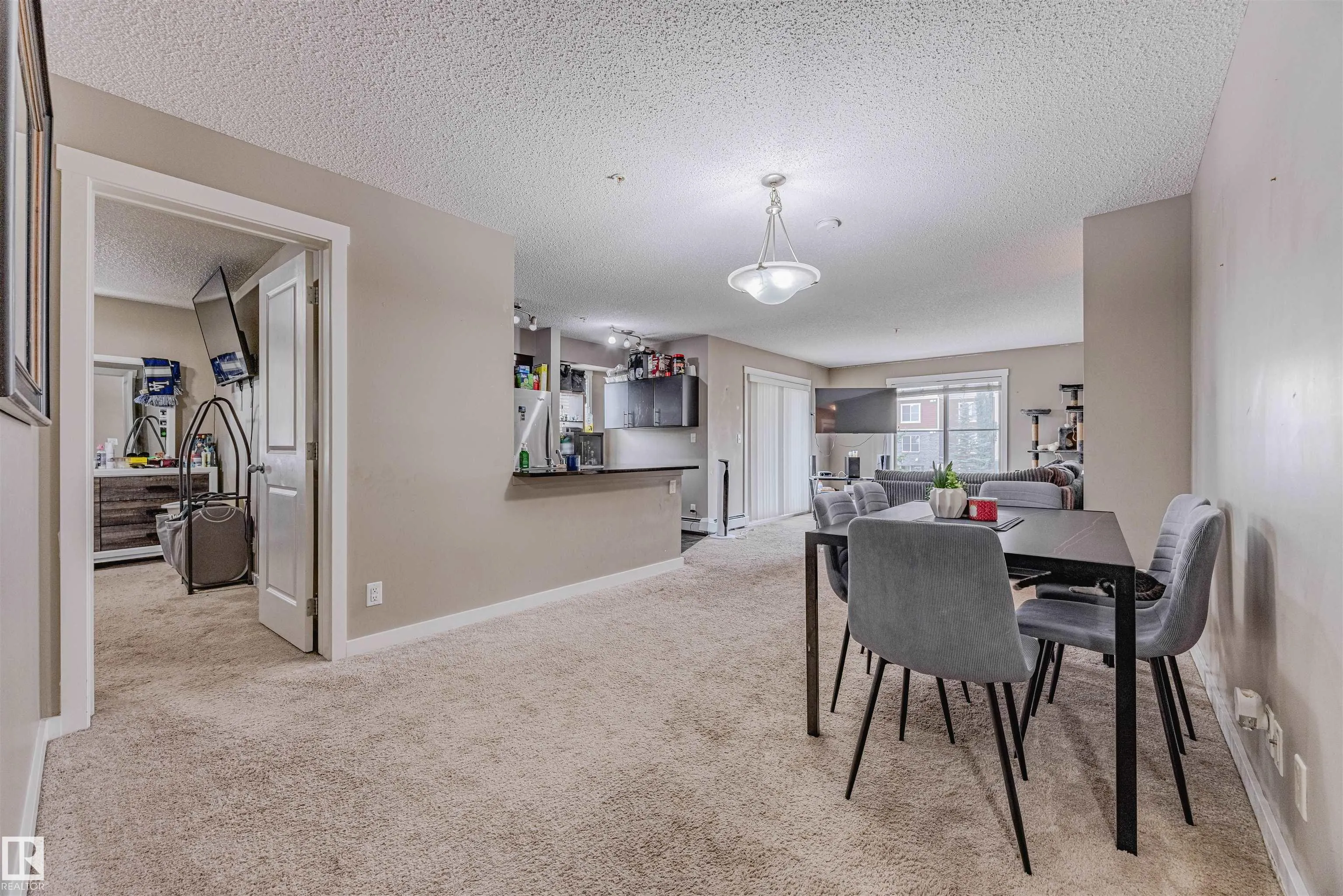 5816 MULLEN Place