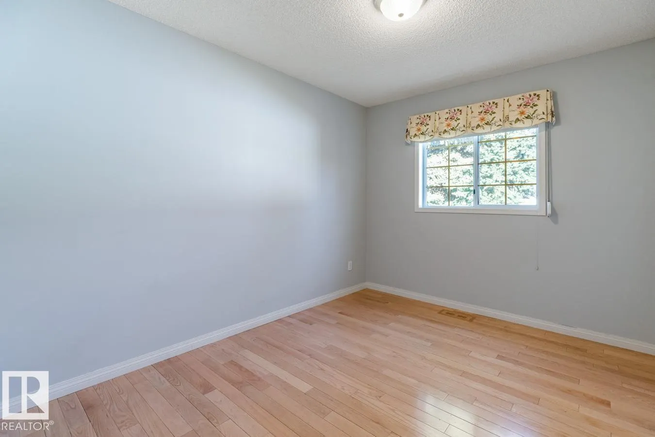 935 YOUVILLE Drive