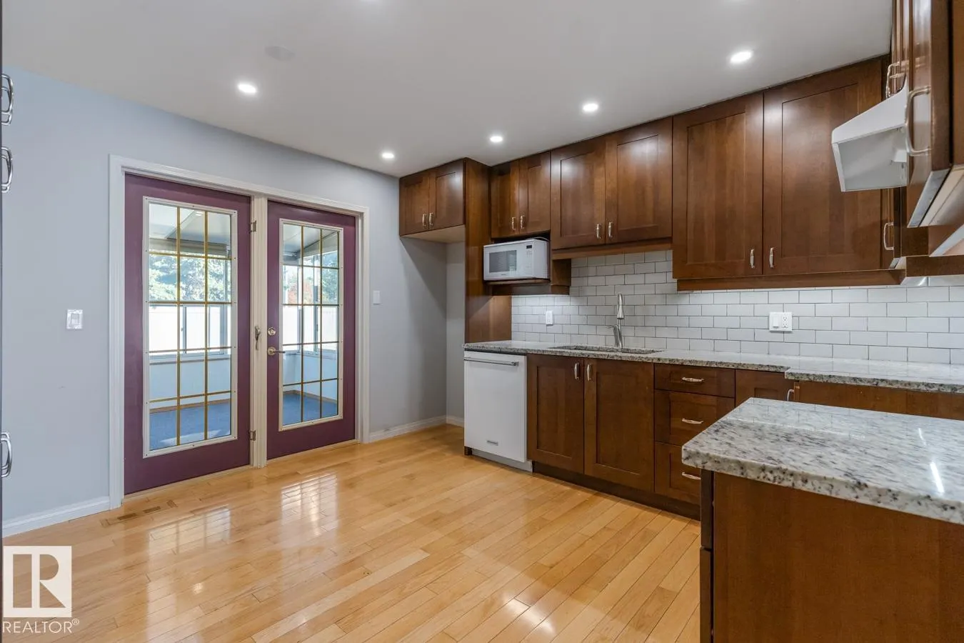 935 YOUVILLE Drive