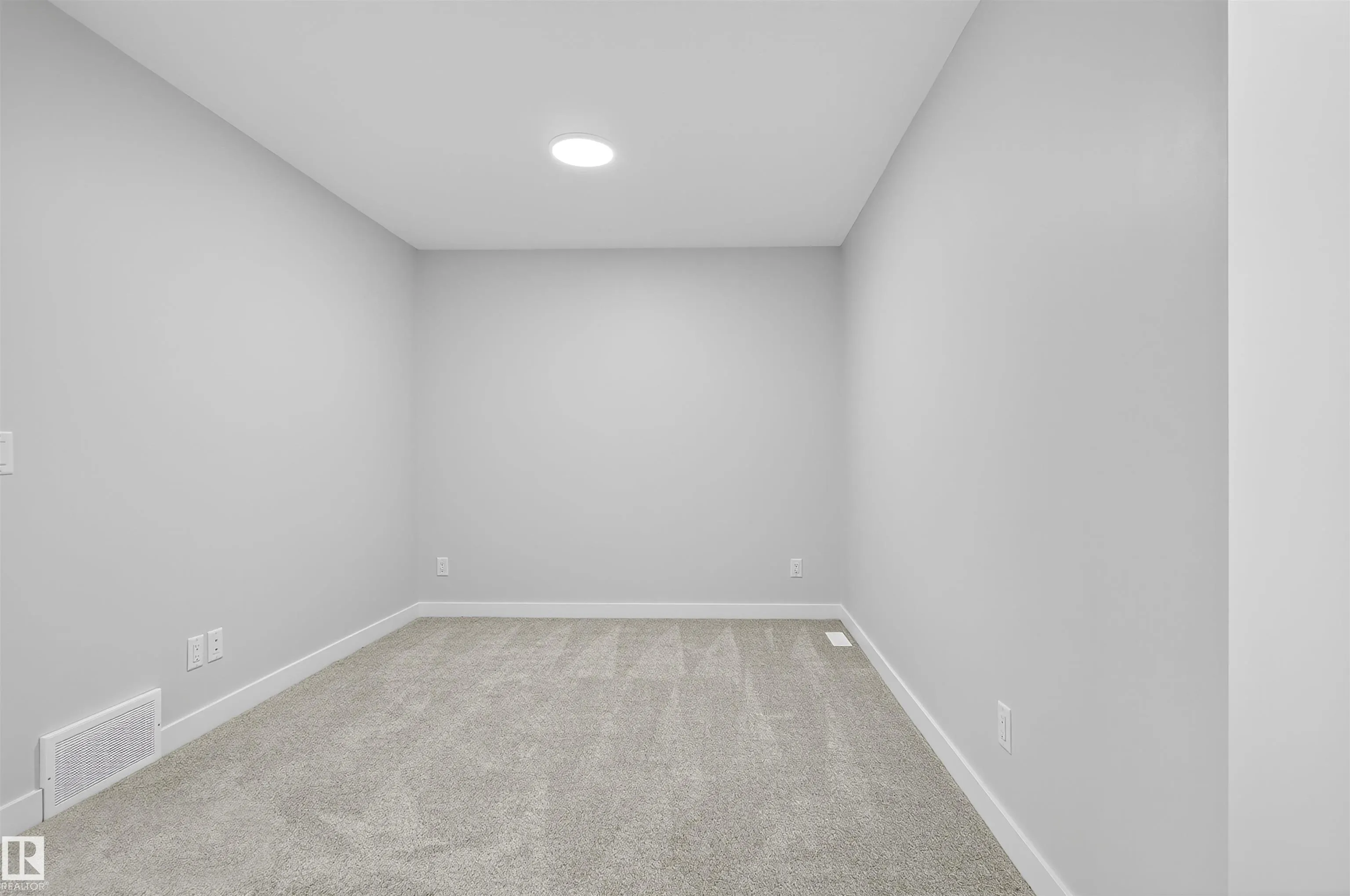 3727 ERLANGER Drive