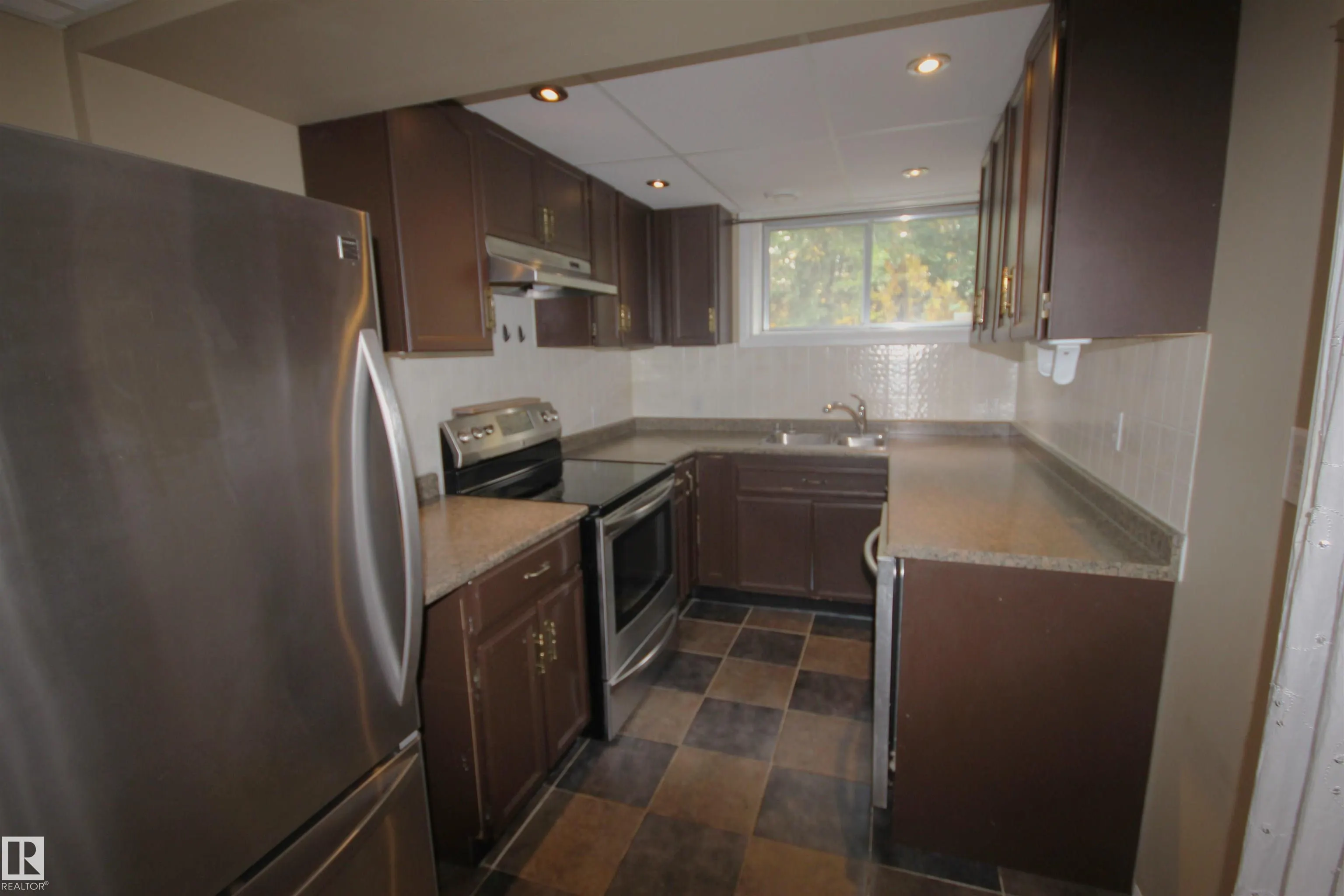 61 BEACON Crescent
