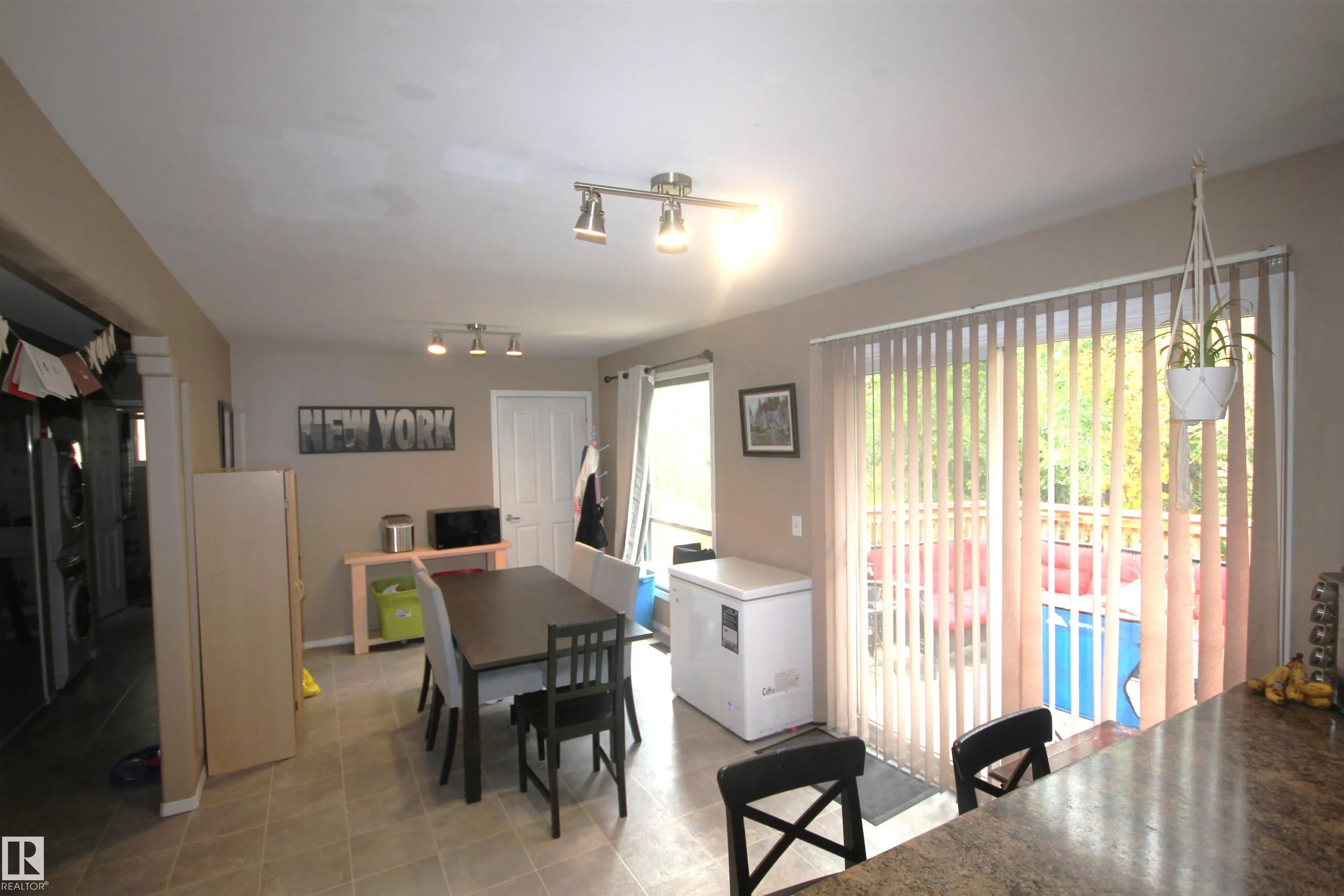 61 BEACON Crescent