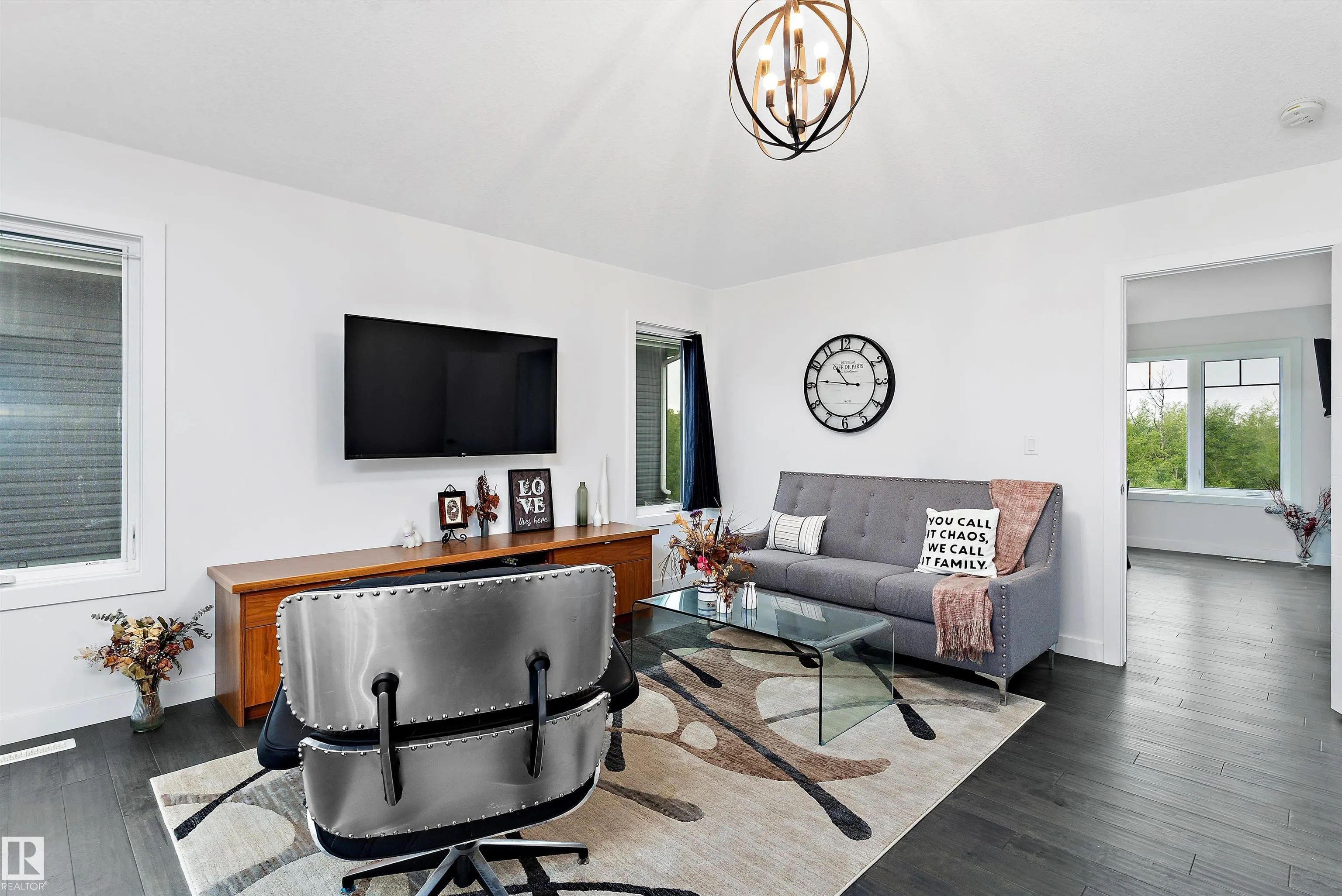 1756 TANAGER Close