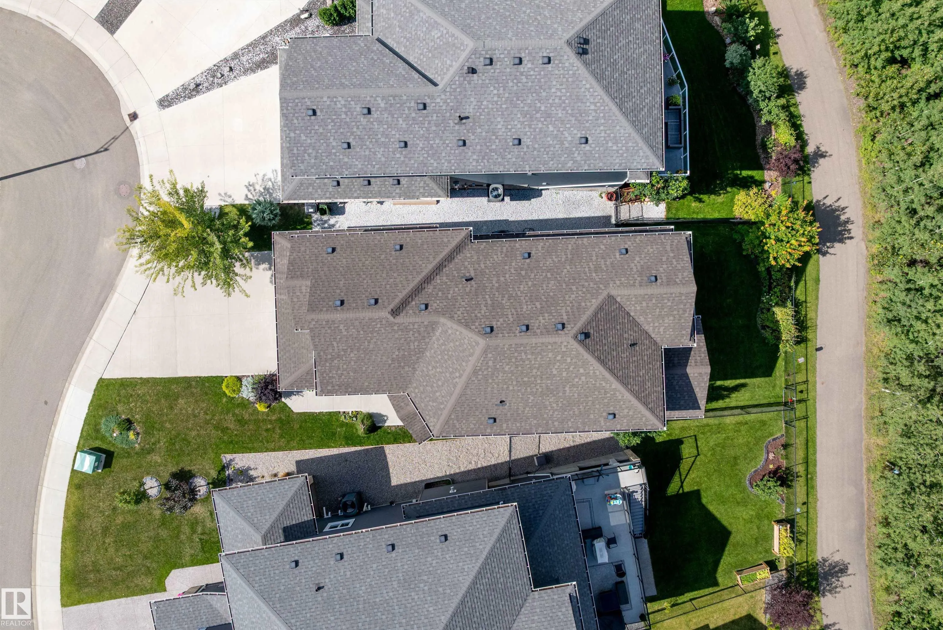 1756 TANAGER Close