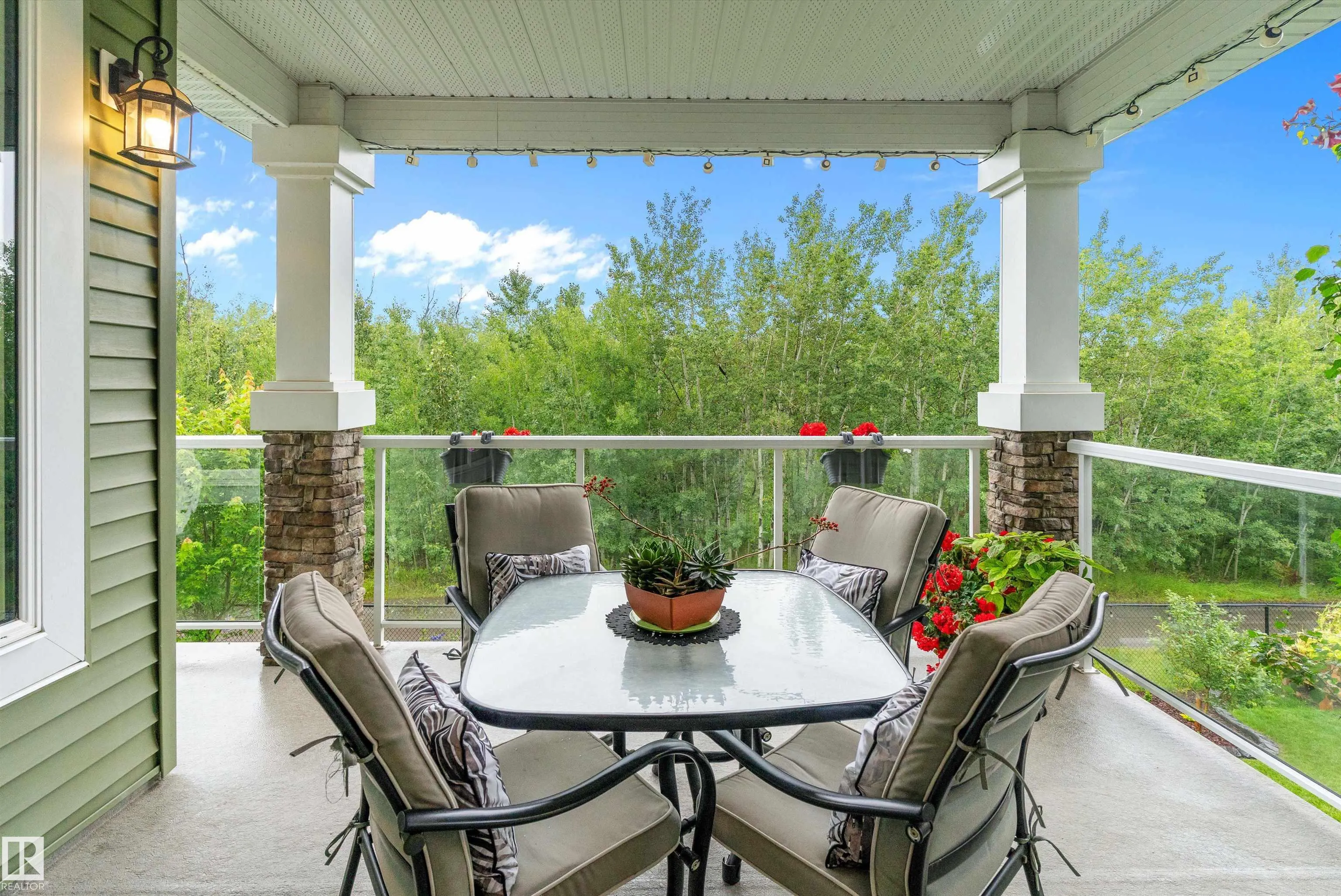 1756 TANAGER Close
