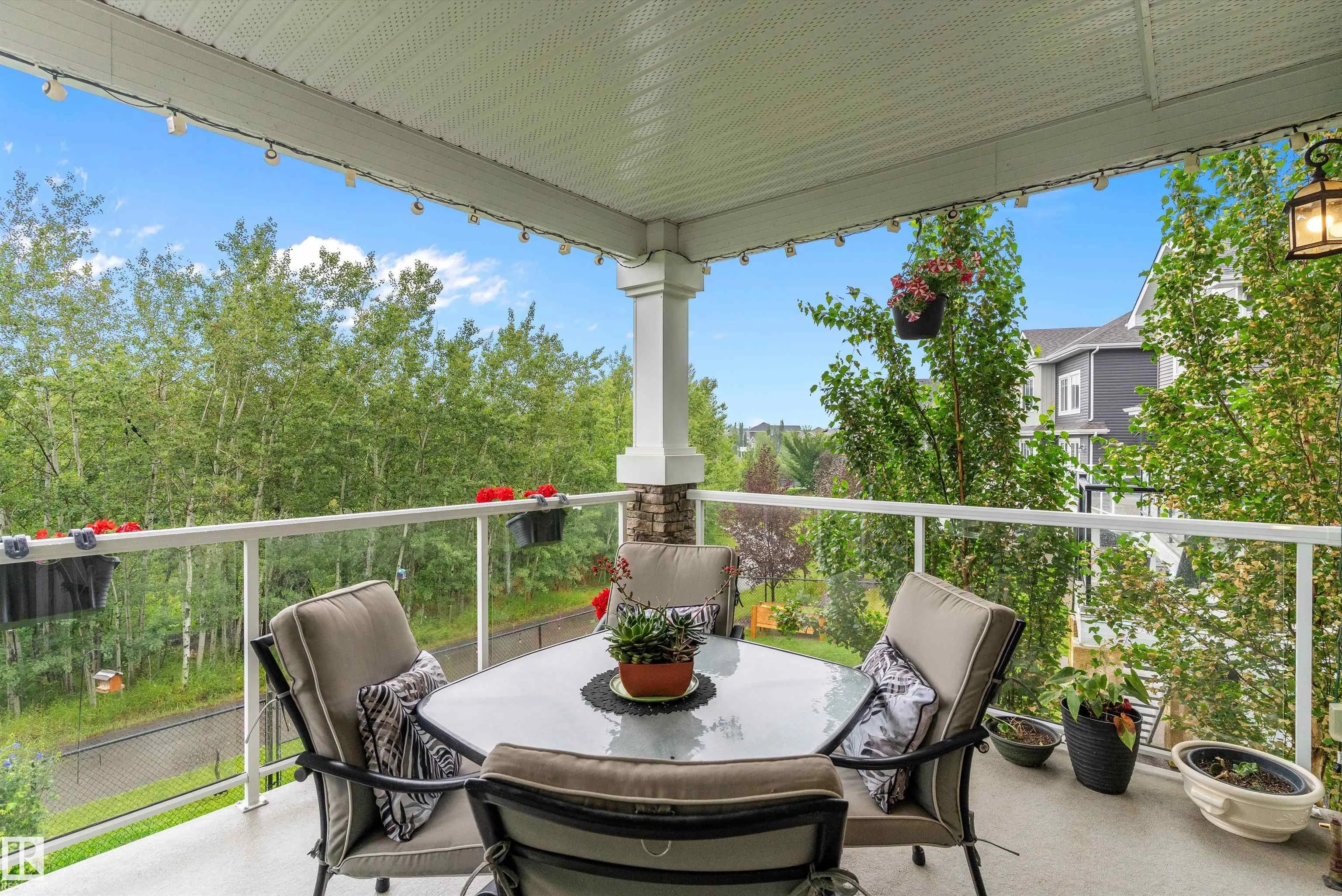 1756 TANAGER Close