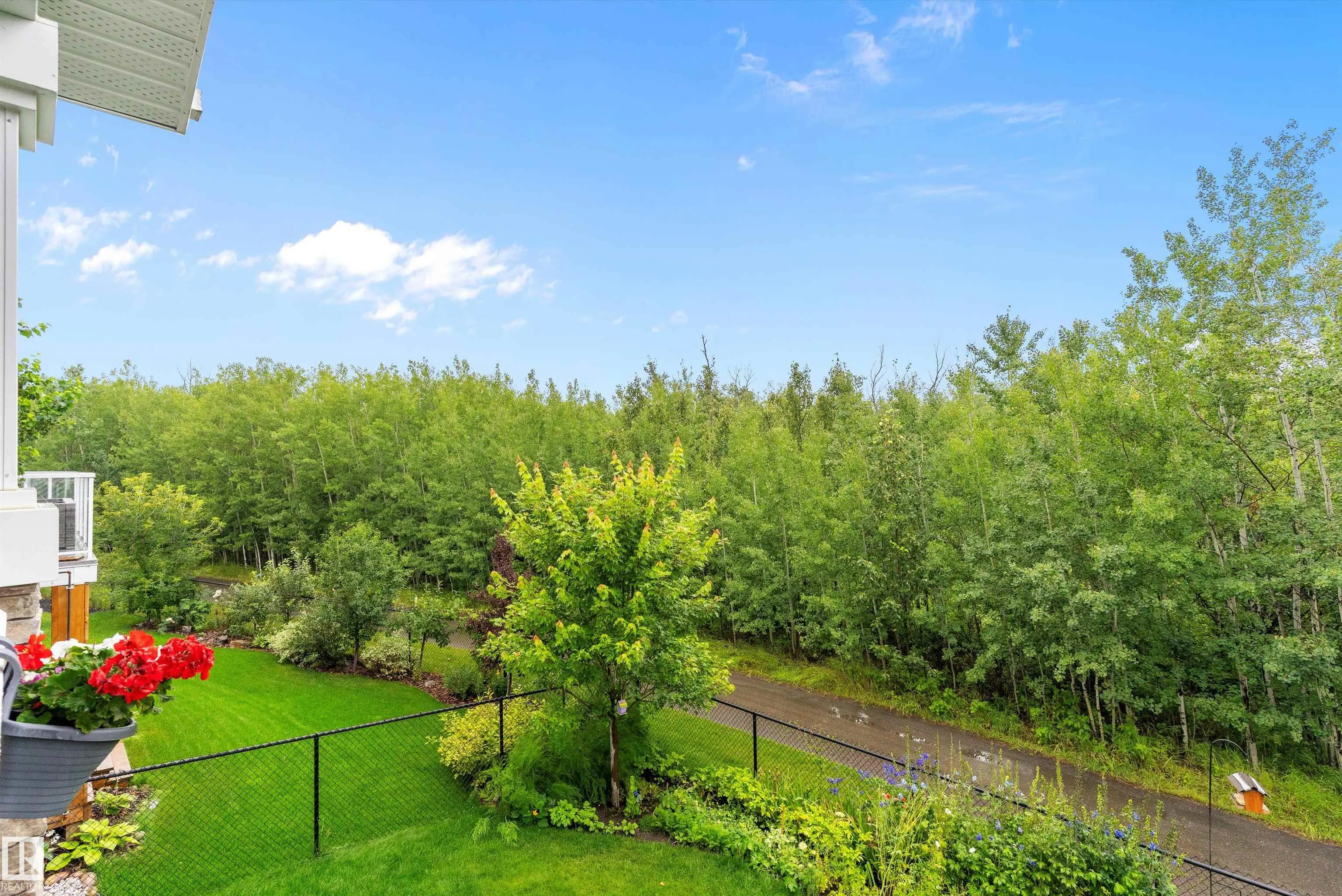 1756 TANAGER Close