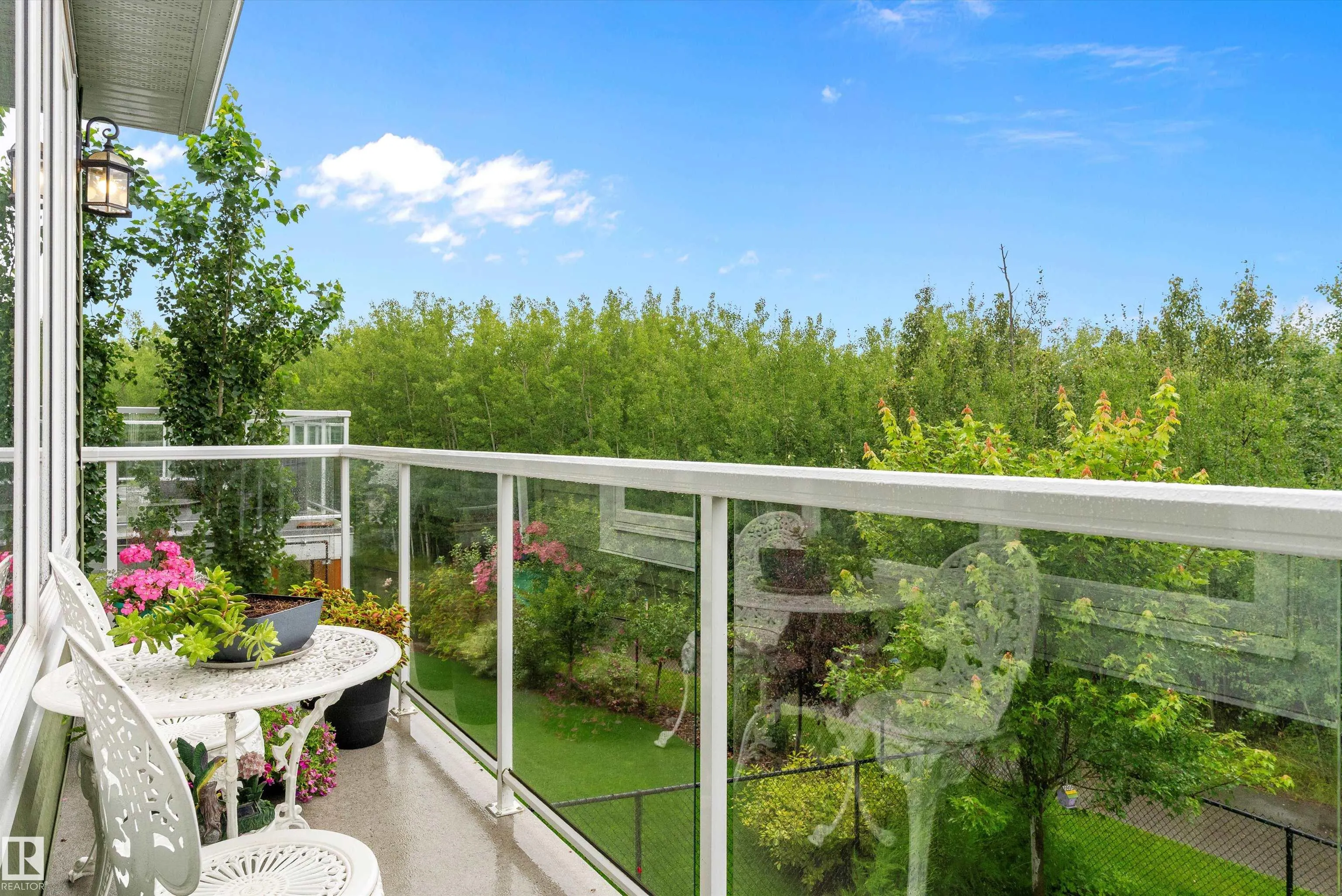 1756 TANAGER Close