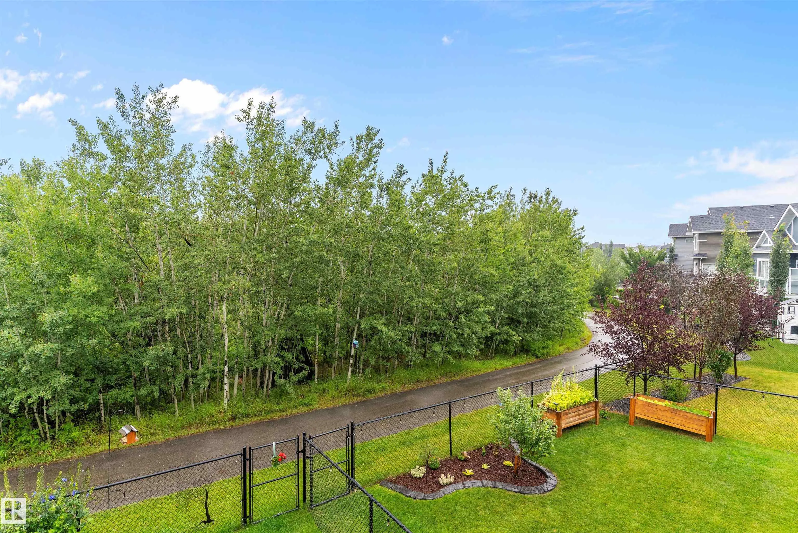 1756 TANAGER Close
