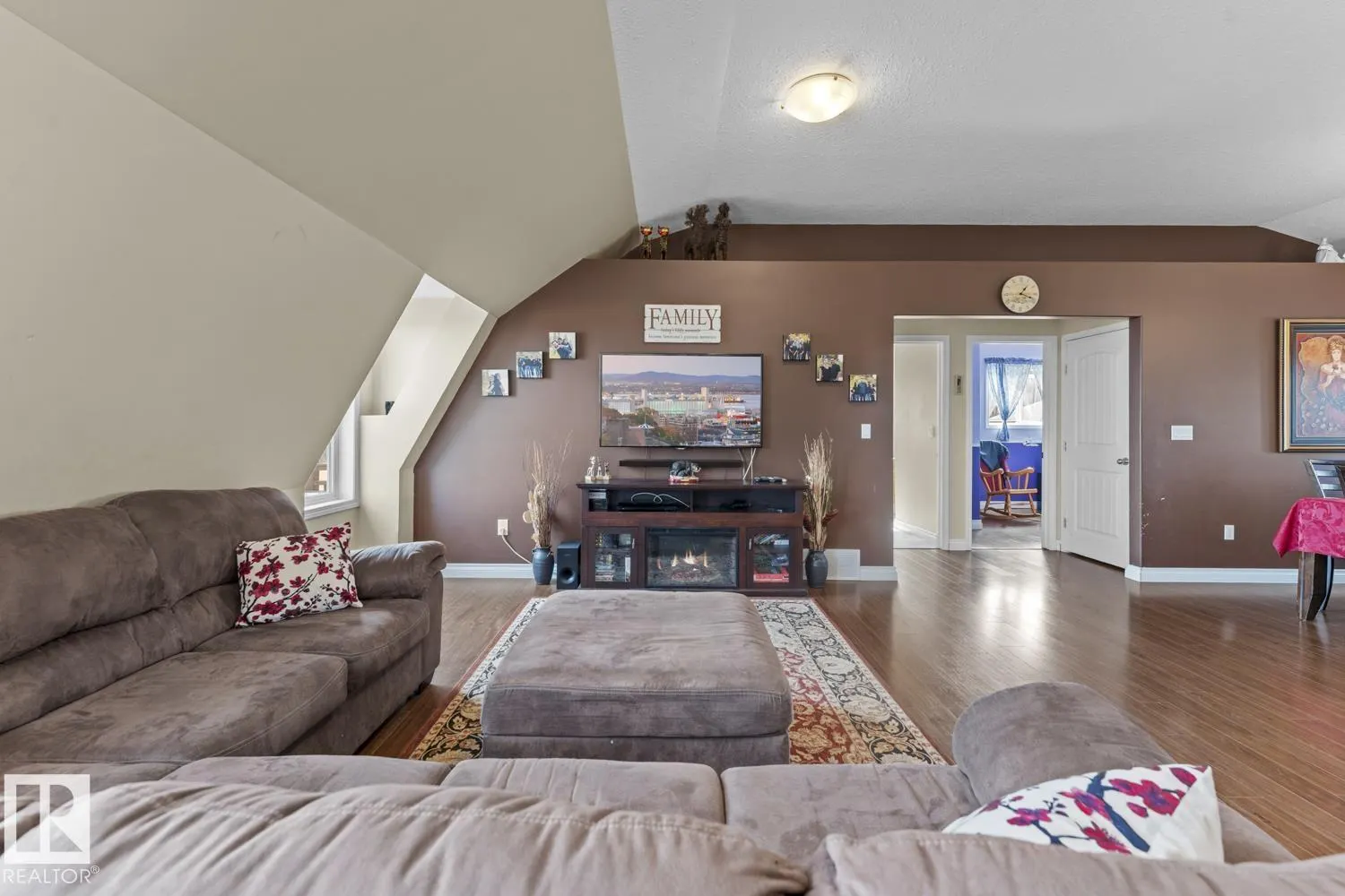 1305 28 Street