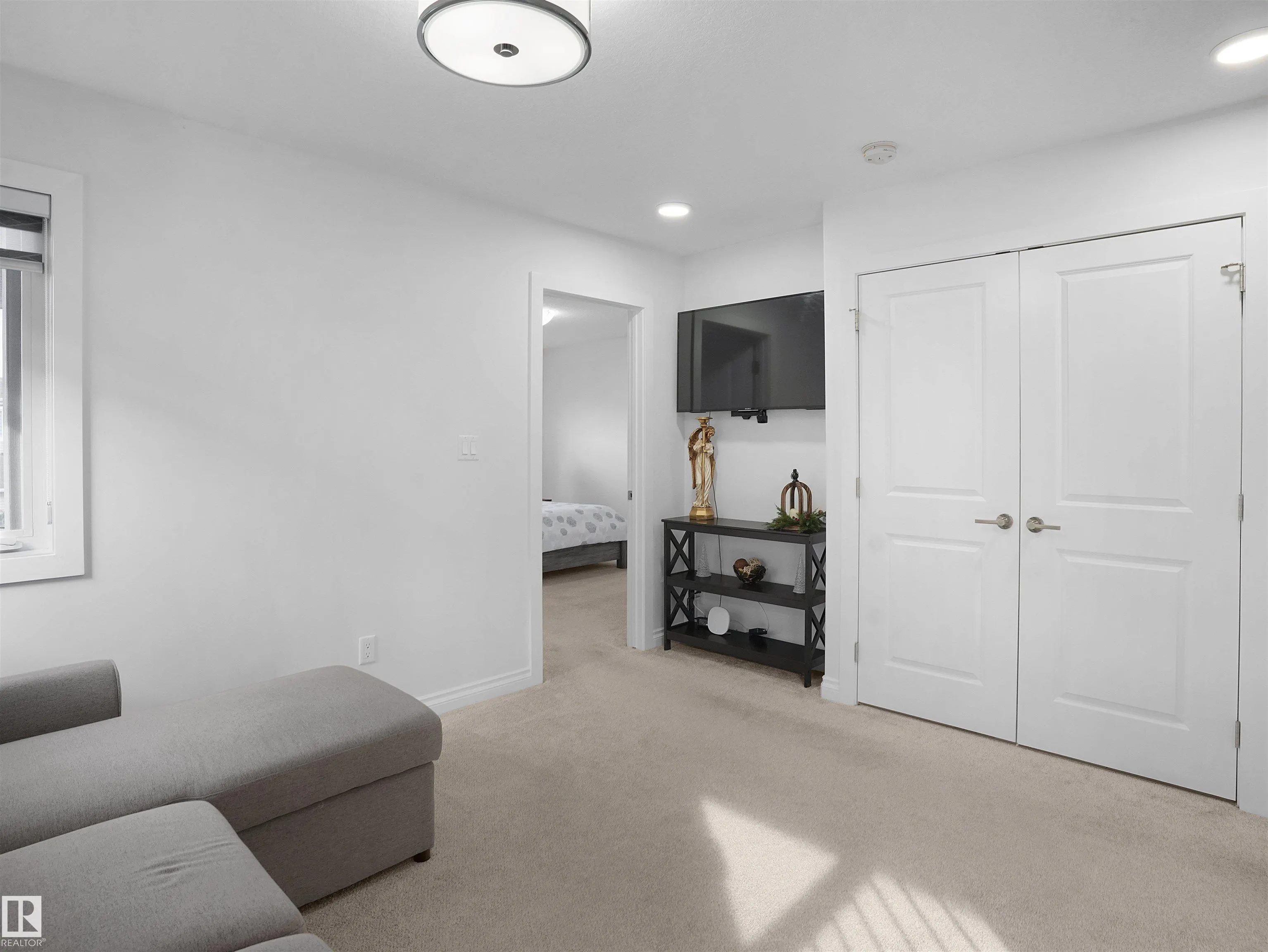 7626 CREIGHTON Place
