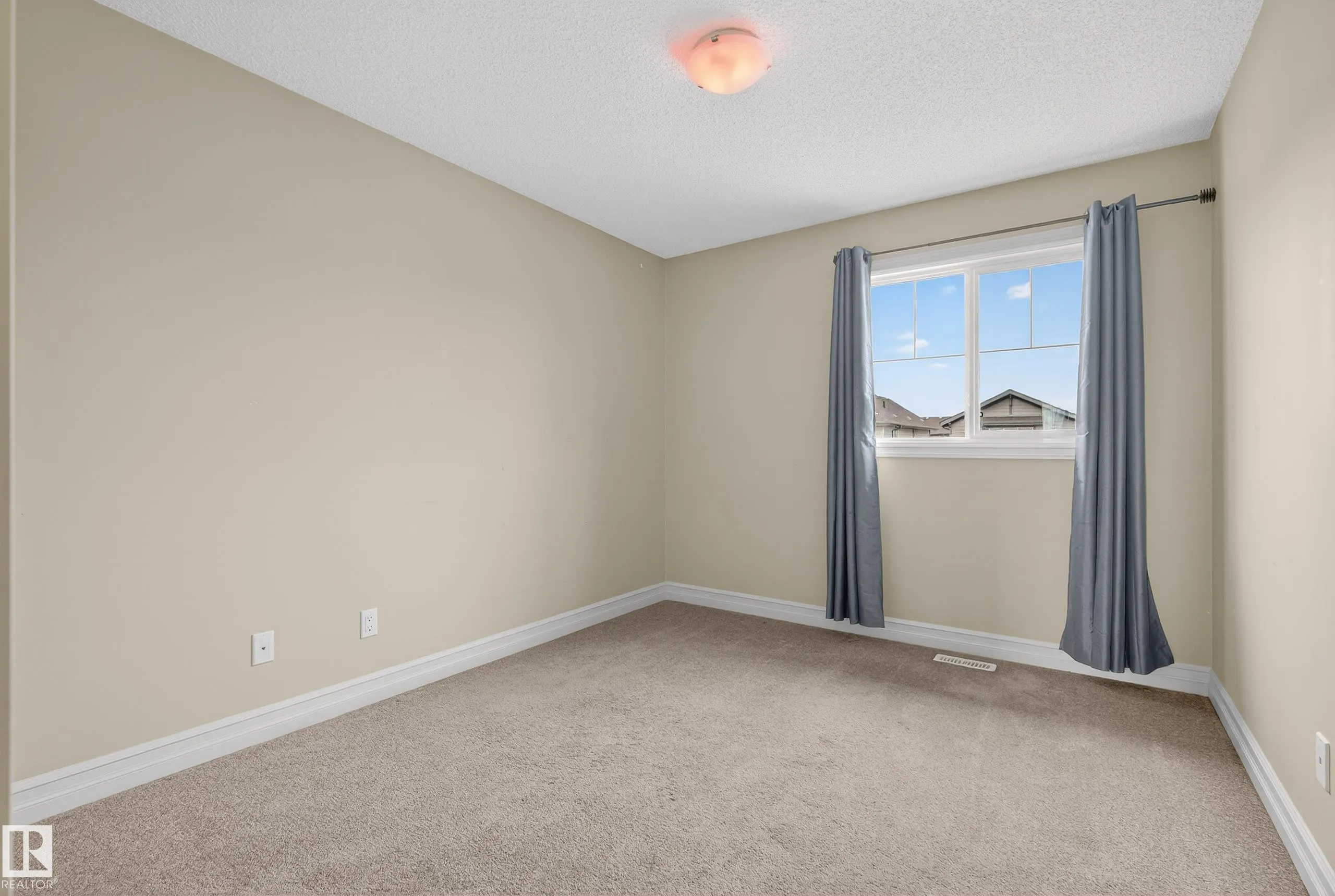 12207 167A Avenue