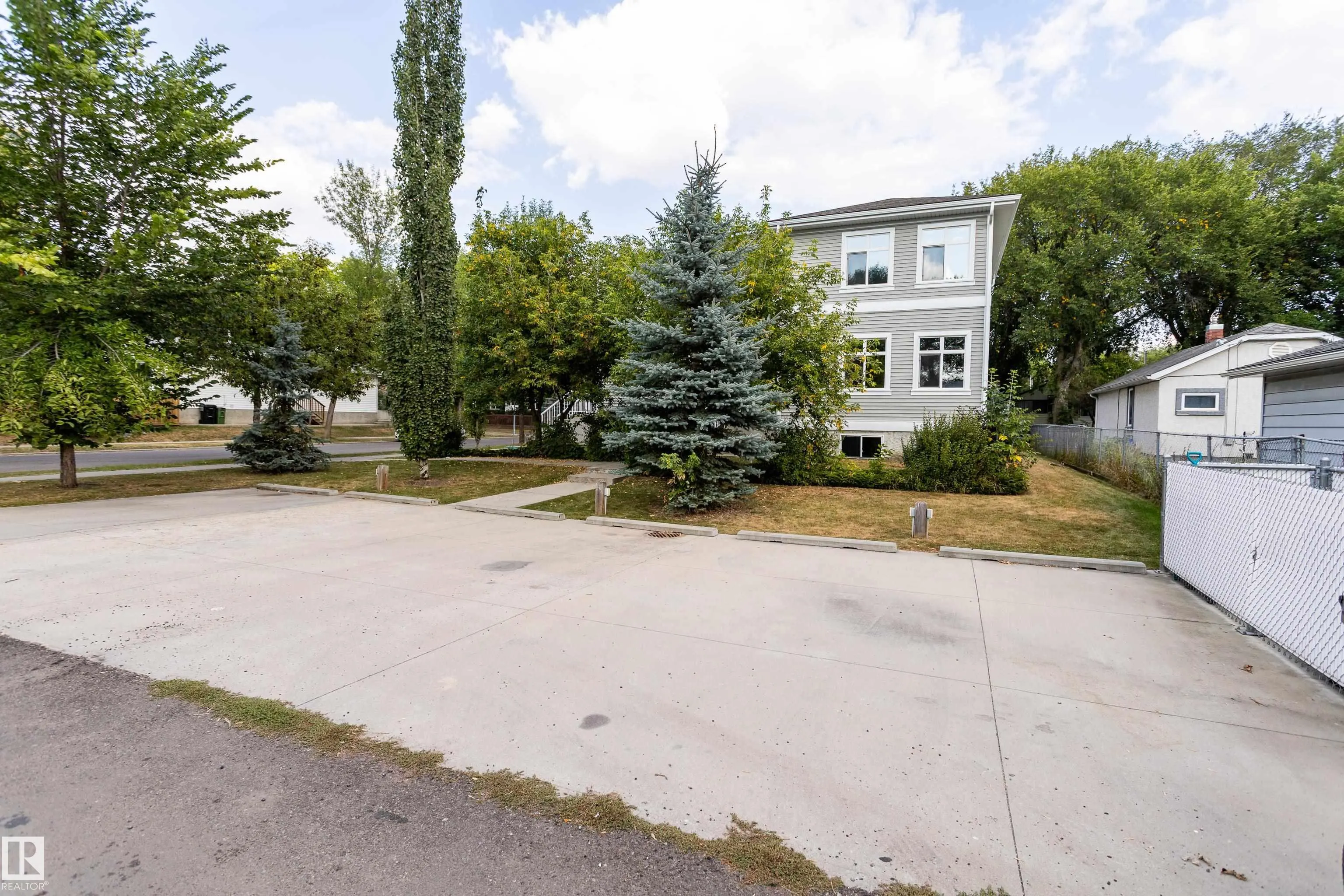 12038 62 Street