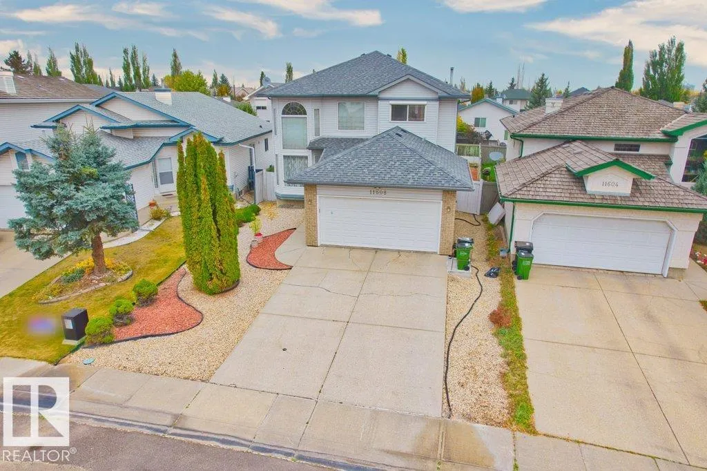 11608 11A Avenue