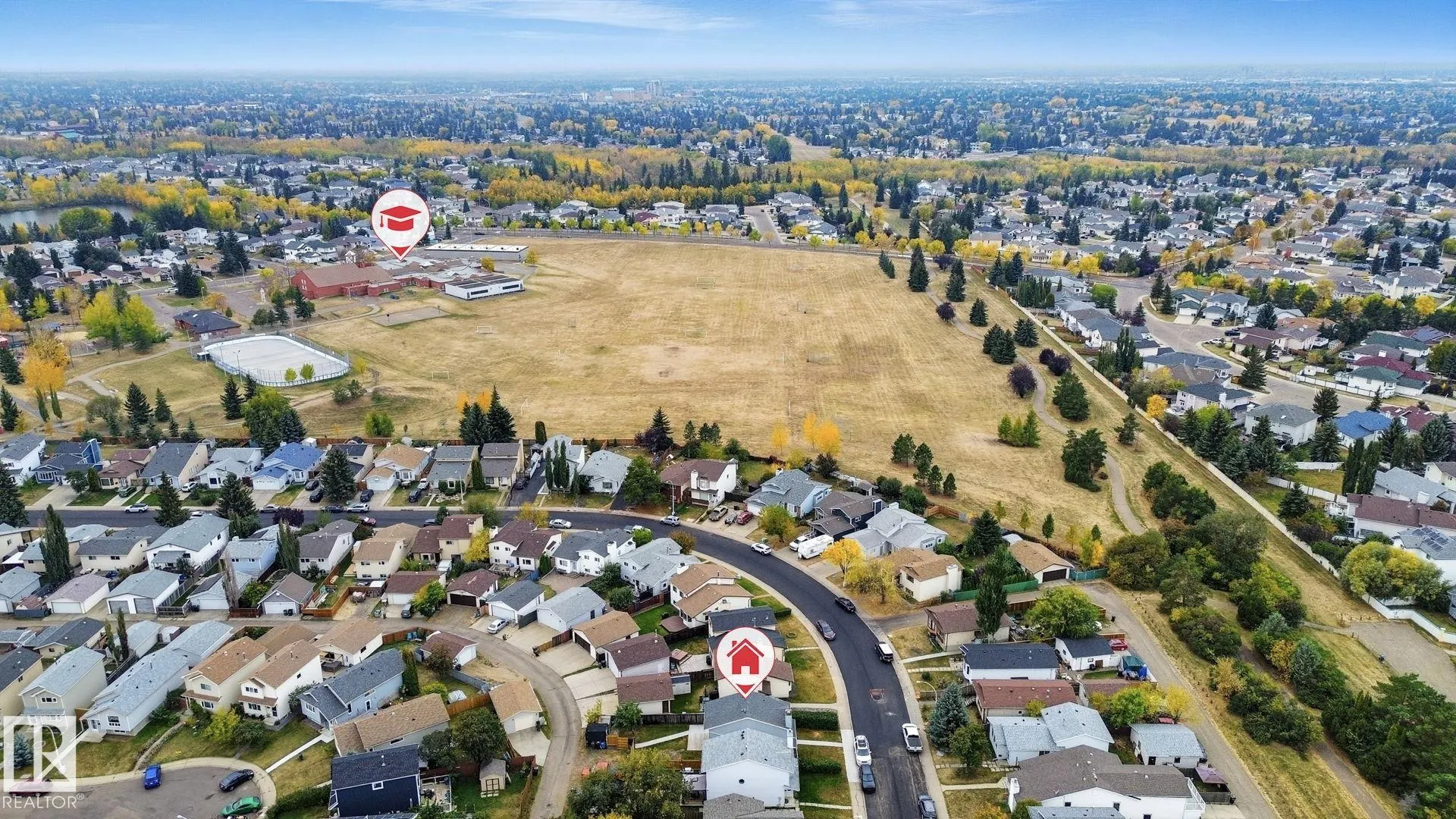 142 KINISKI Crescent