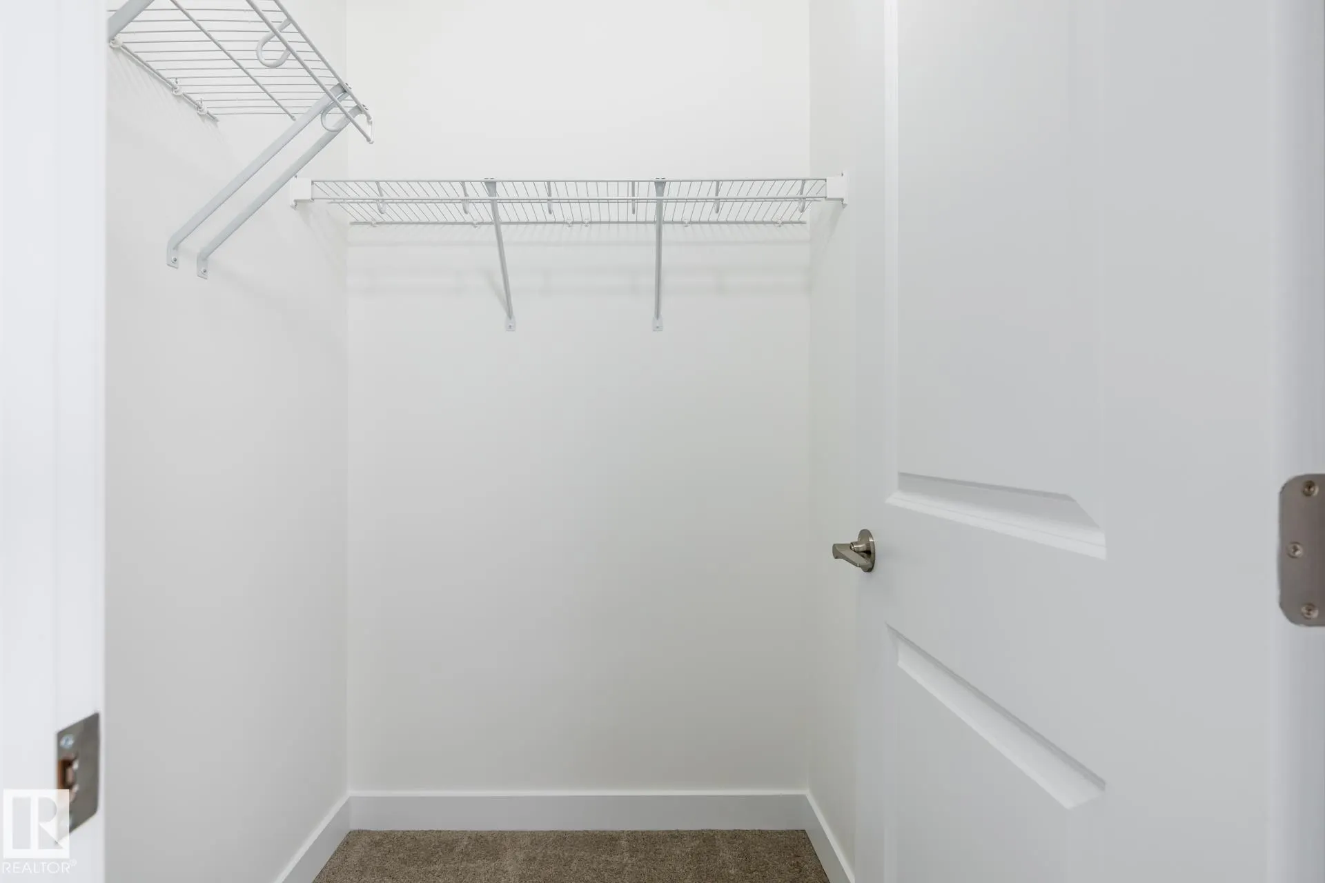 19006 29 Avenue