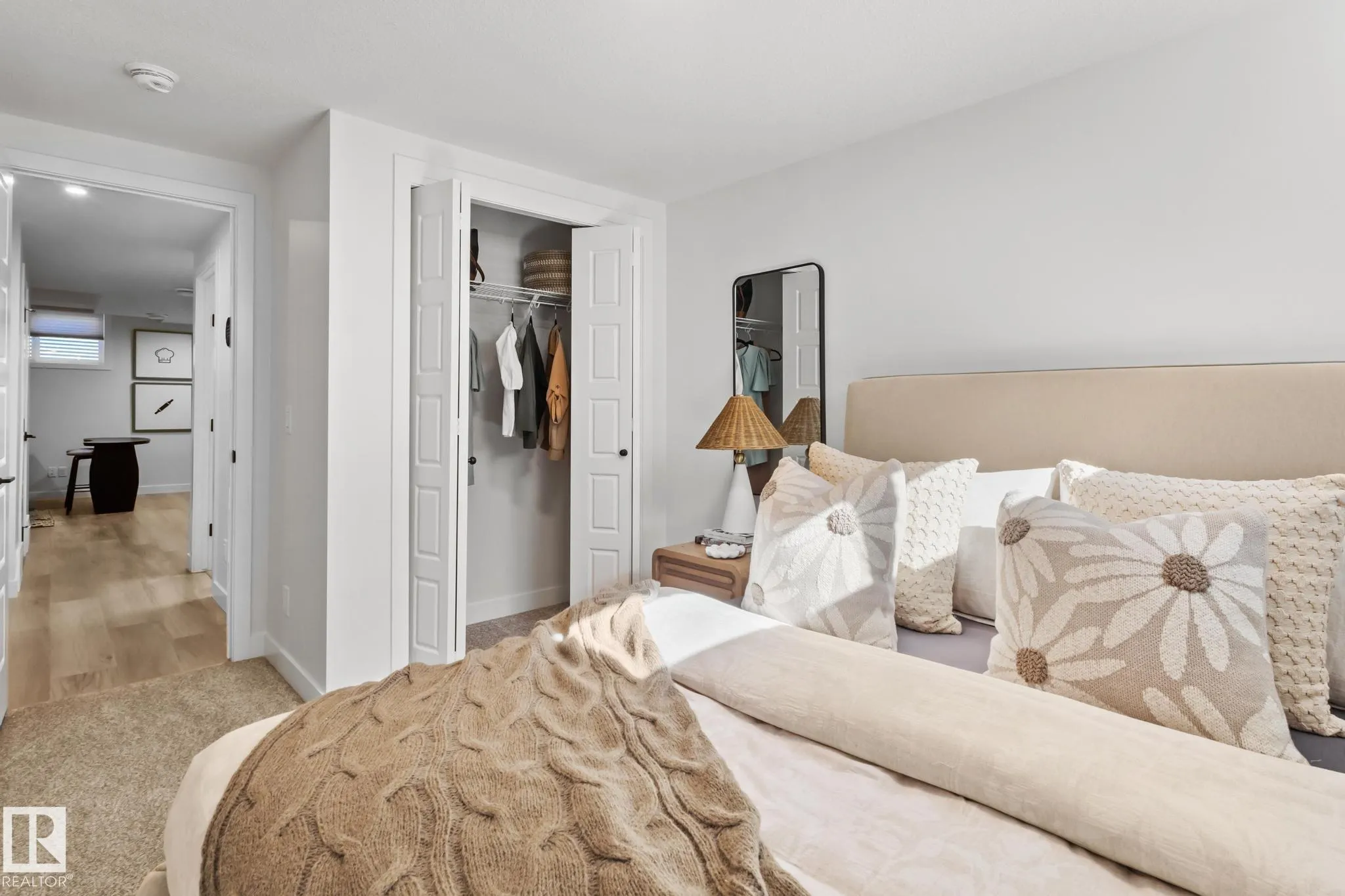 272 PATERSON Link