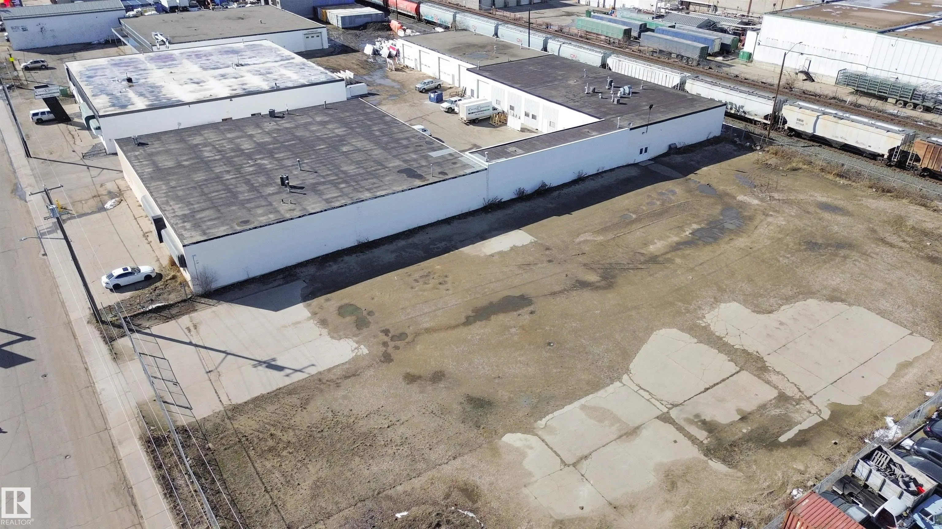 7620 Yellowhead Trail