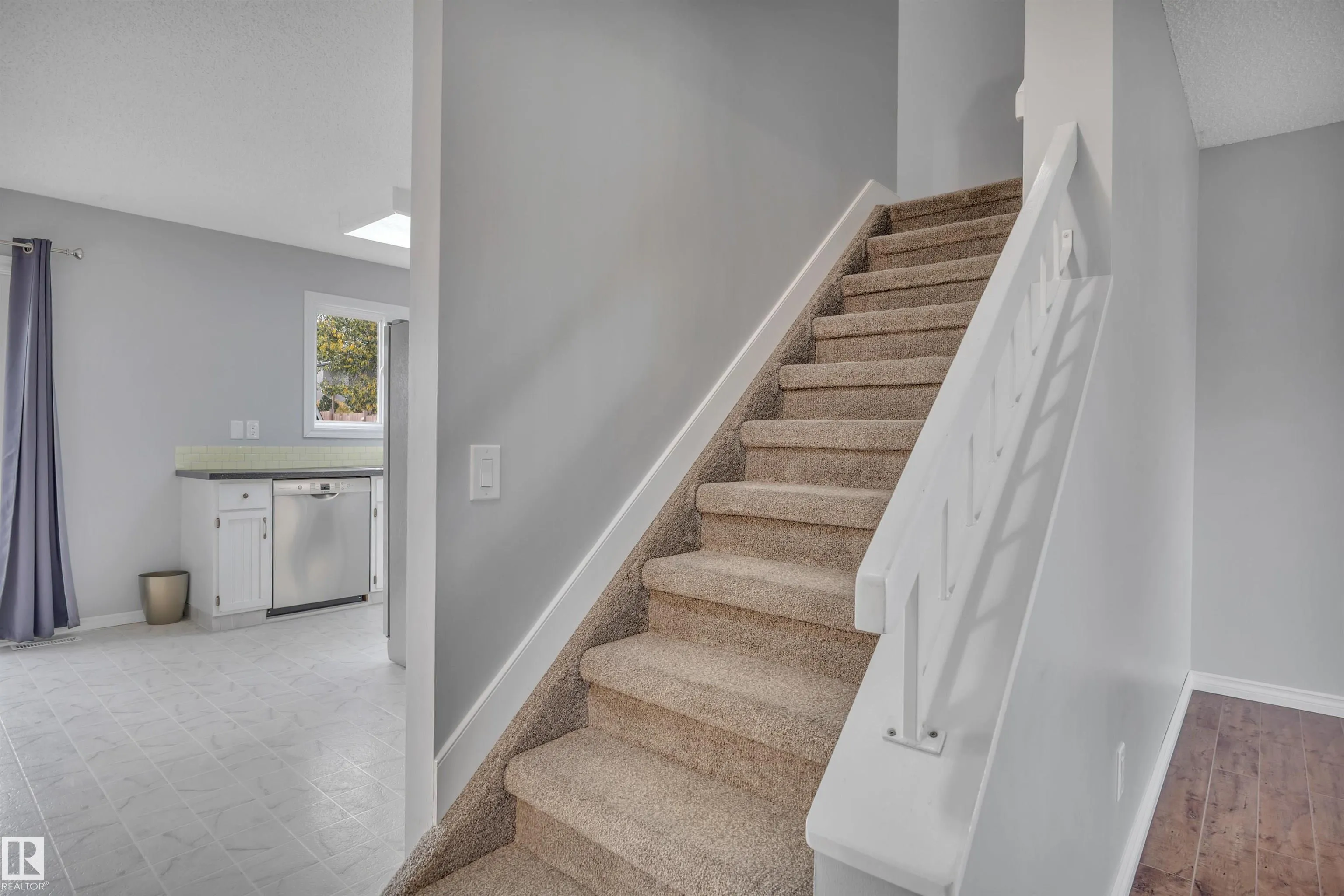 4323 SOUTH PARK Drive