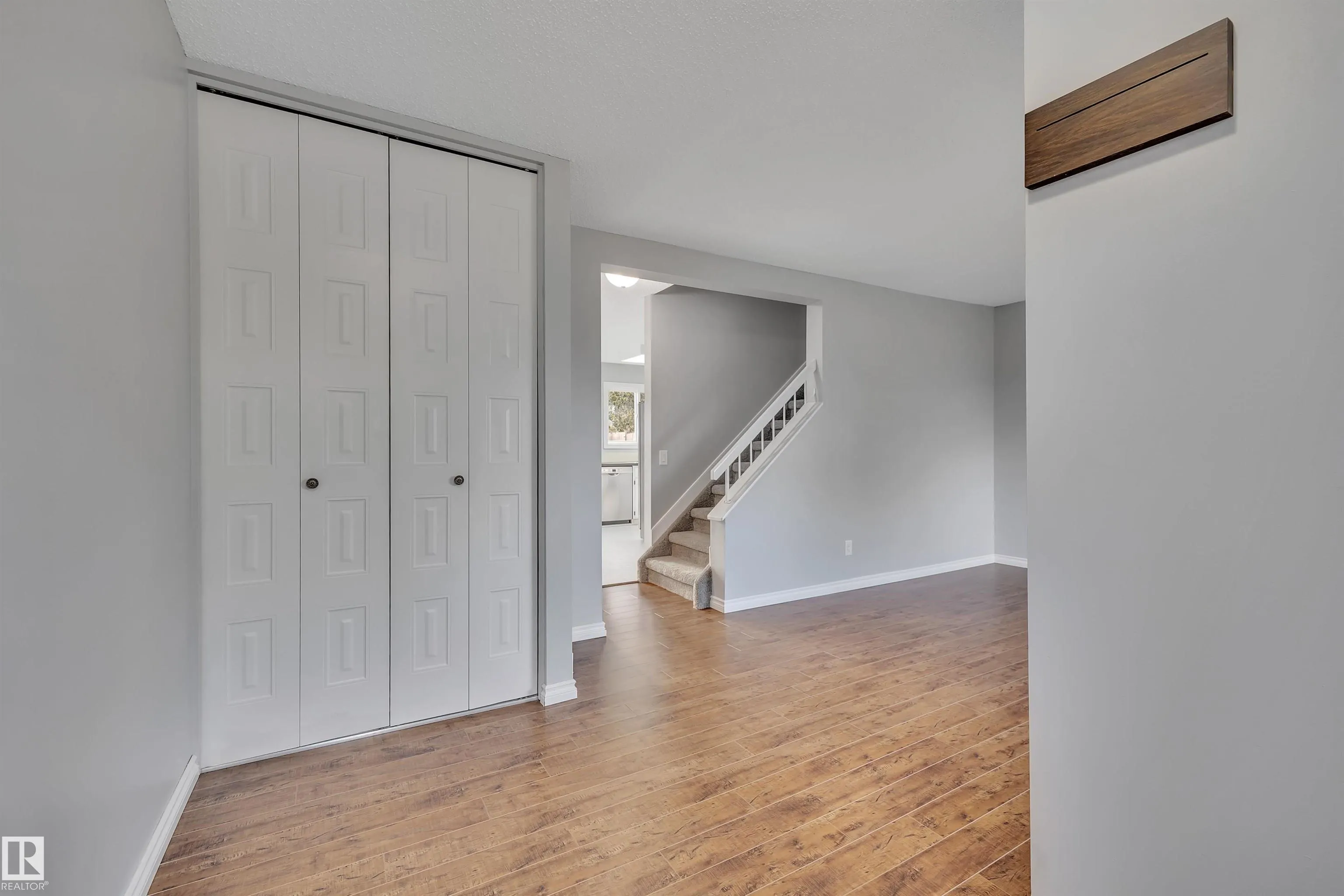 4323 SOUTH PARK Drive