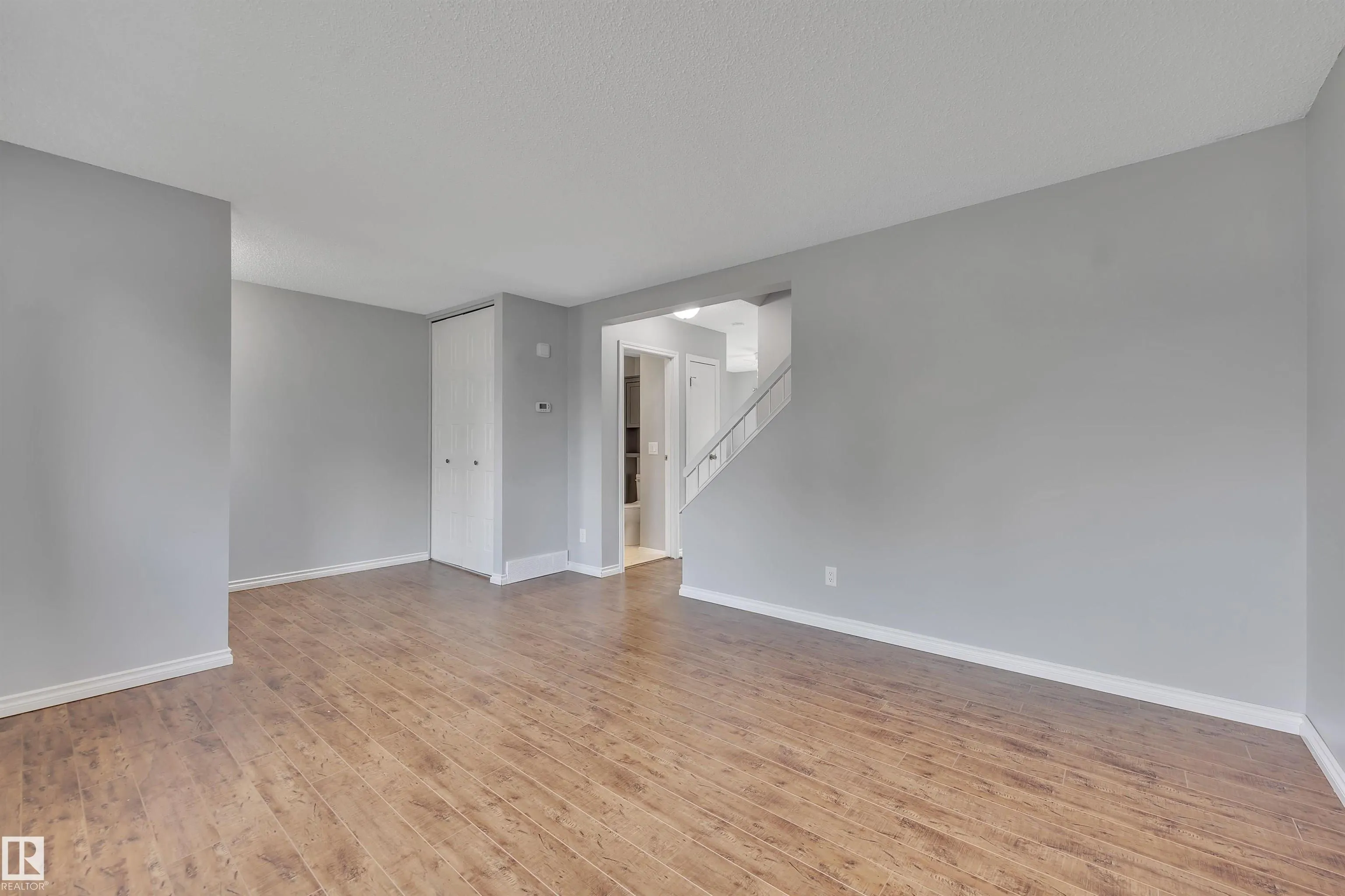 4323 SOUTH PARK Drive