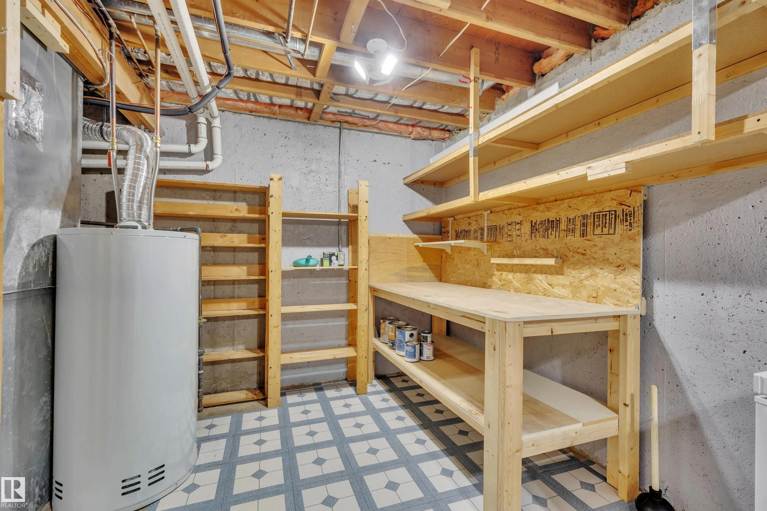 4323 SOUTH PARK Drive
