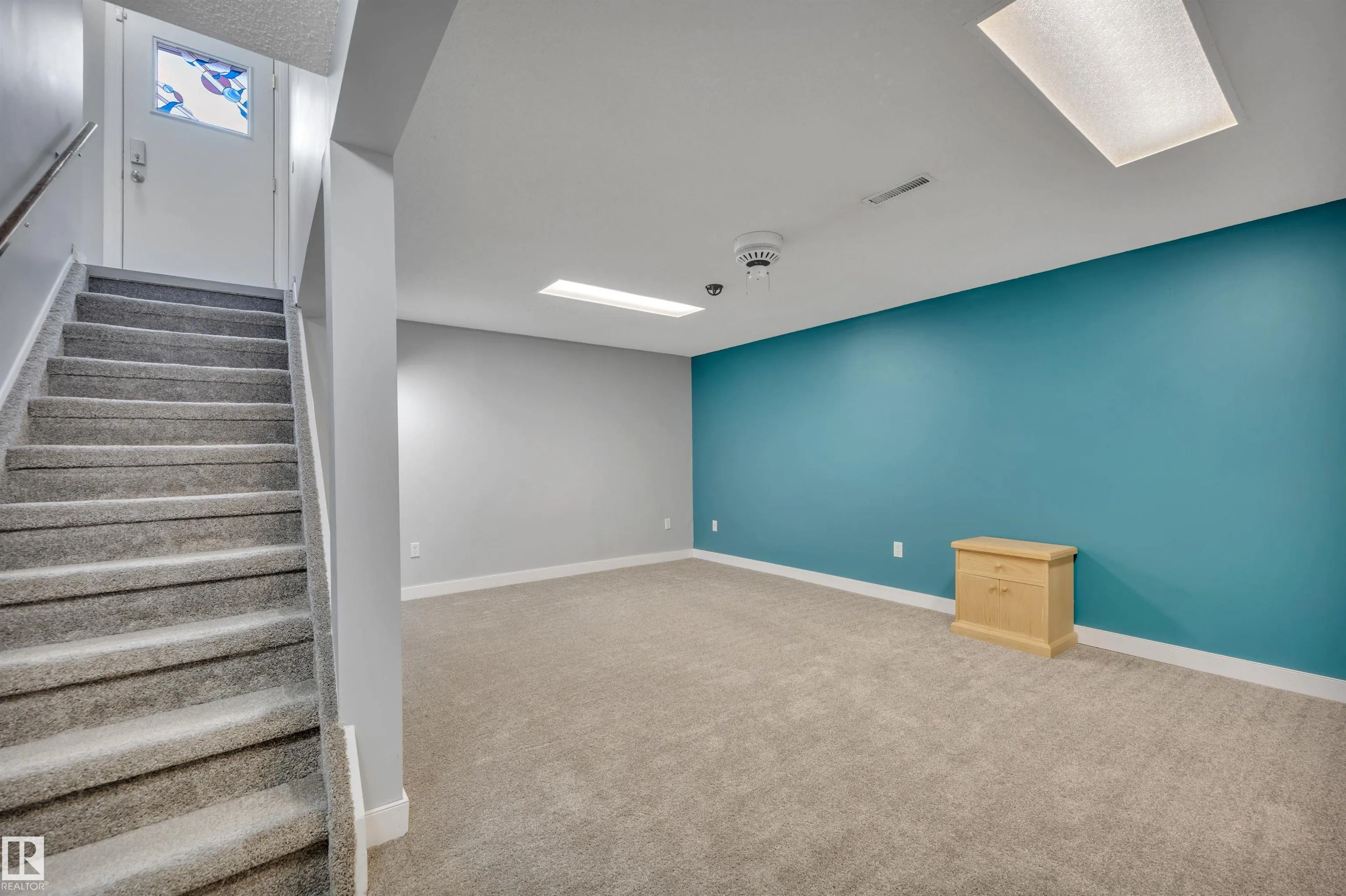 4323 SOUTH PARK Drive