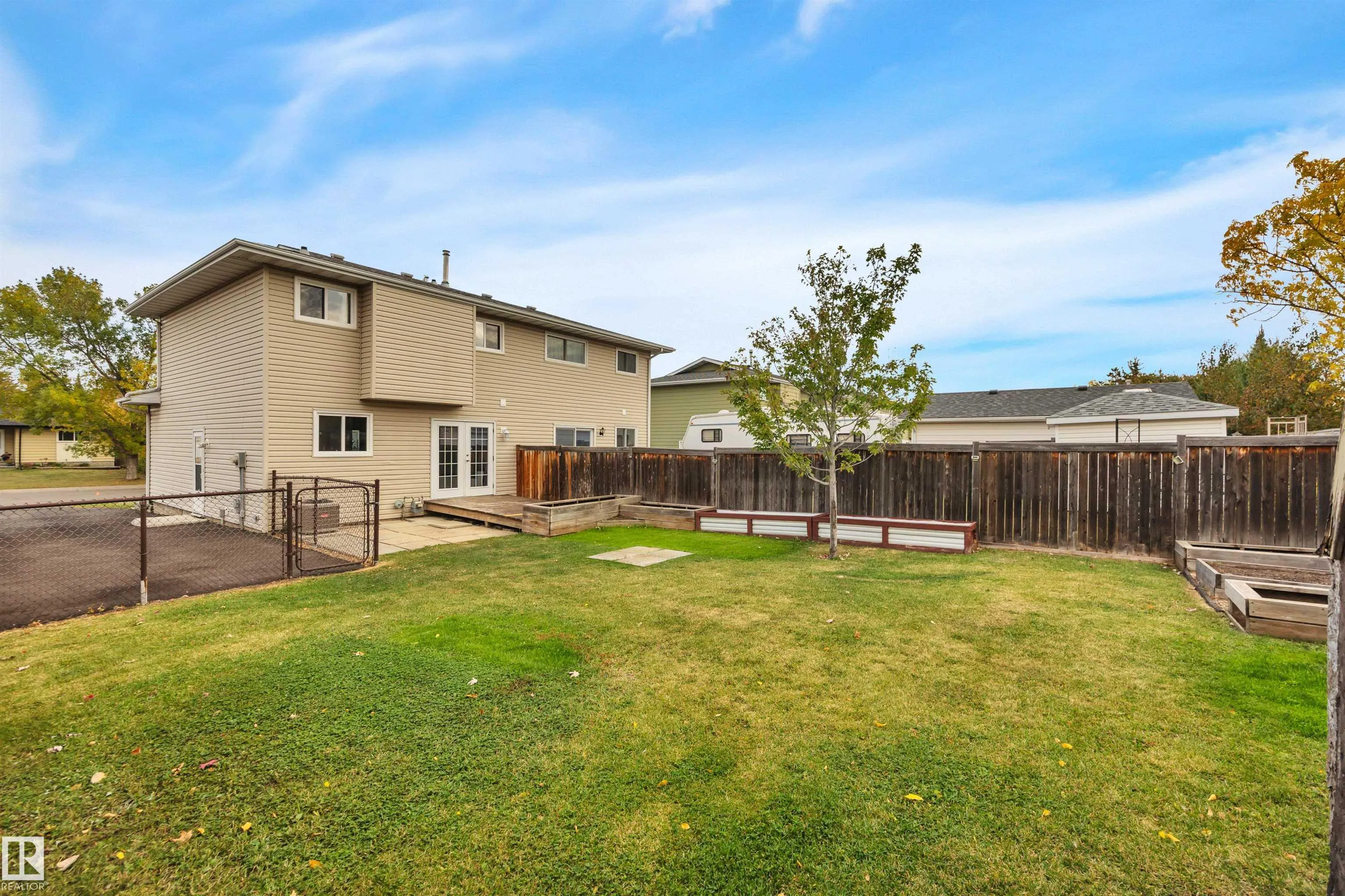 4323 SOUTH PARK Drive