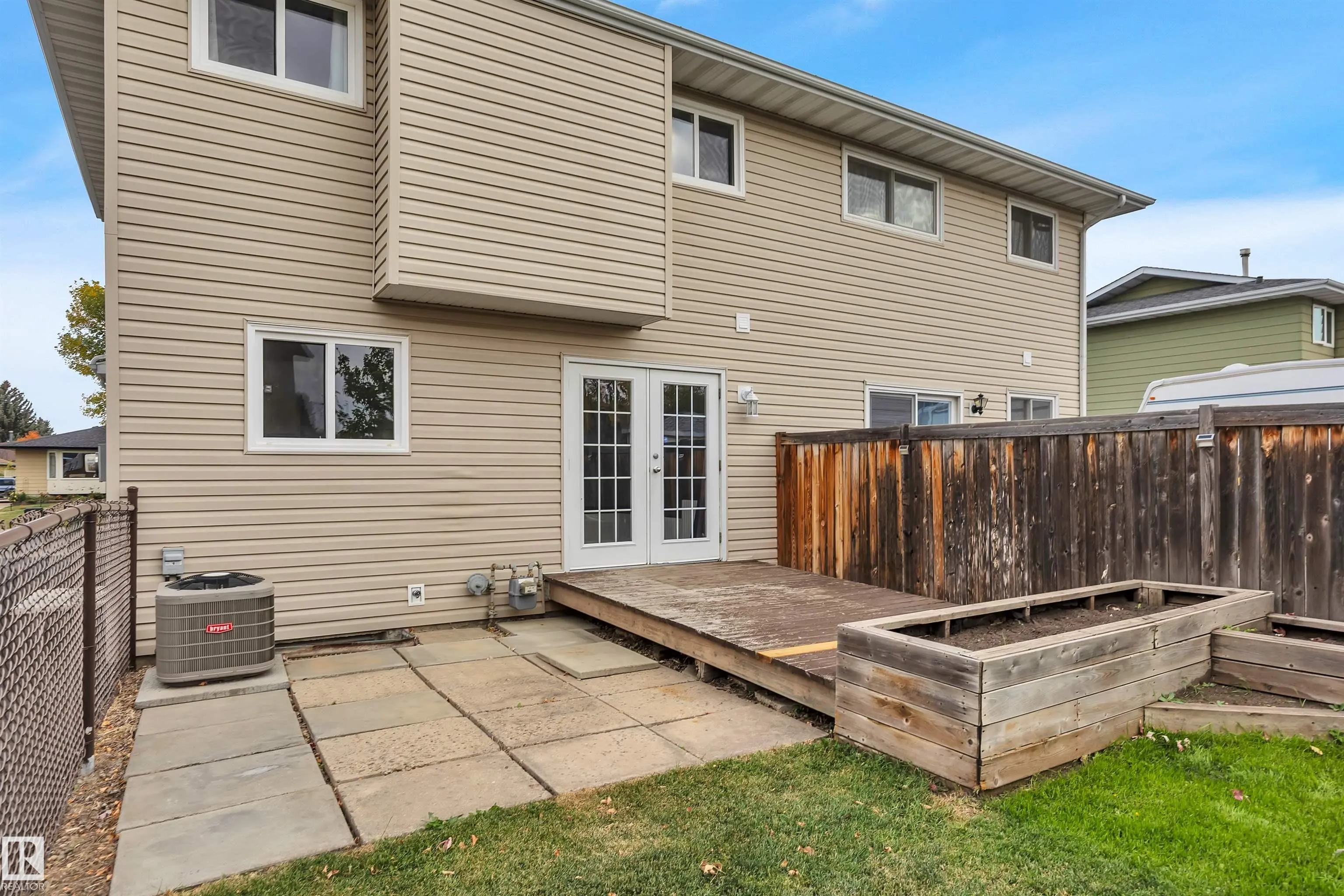 4323 SOUTH PARK Drive