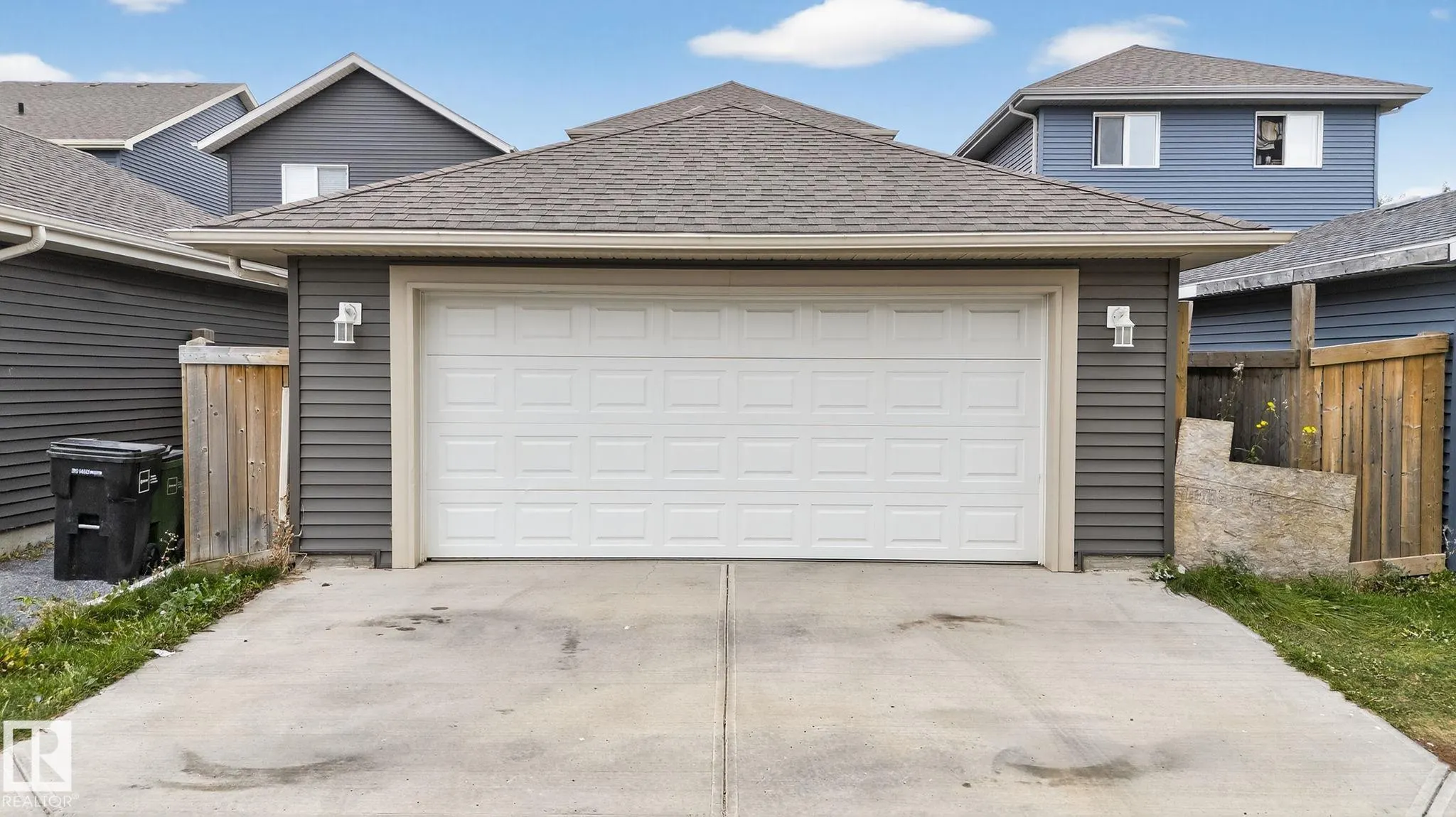 5514 CRABAPPLE Loop
