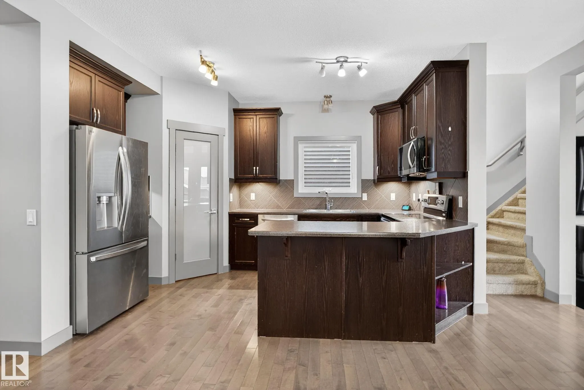 5514 CRABAPPLE Loop