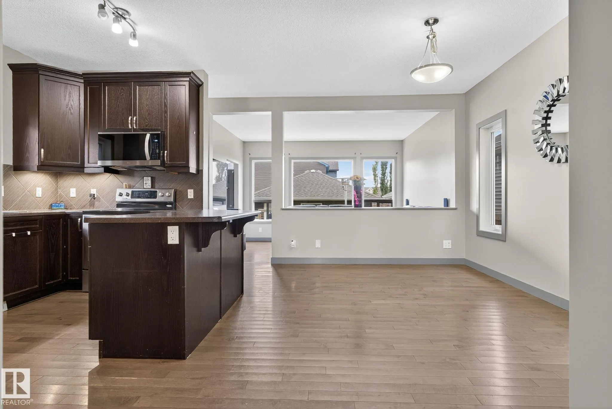 5514 CRABAPPLE Loop