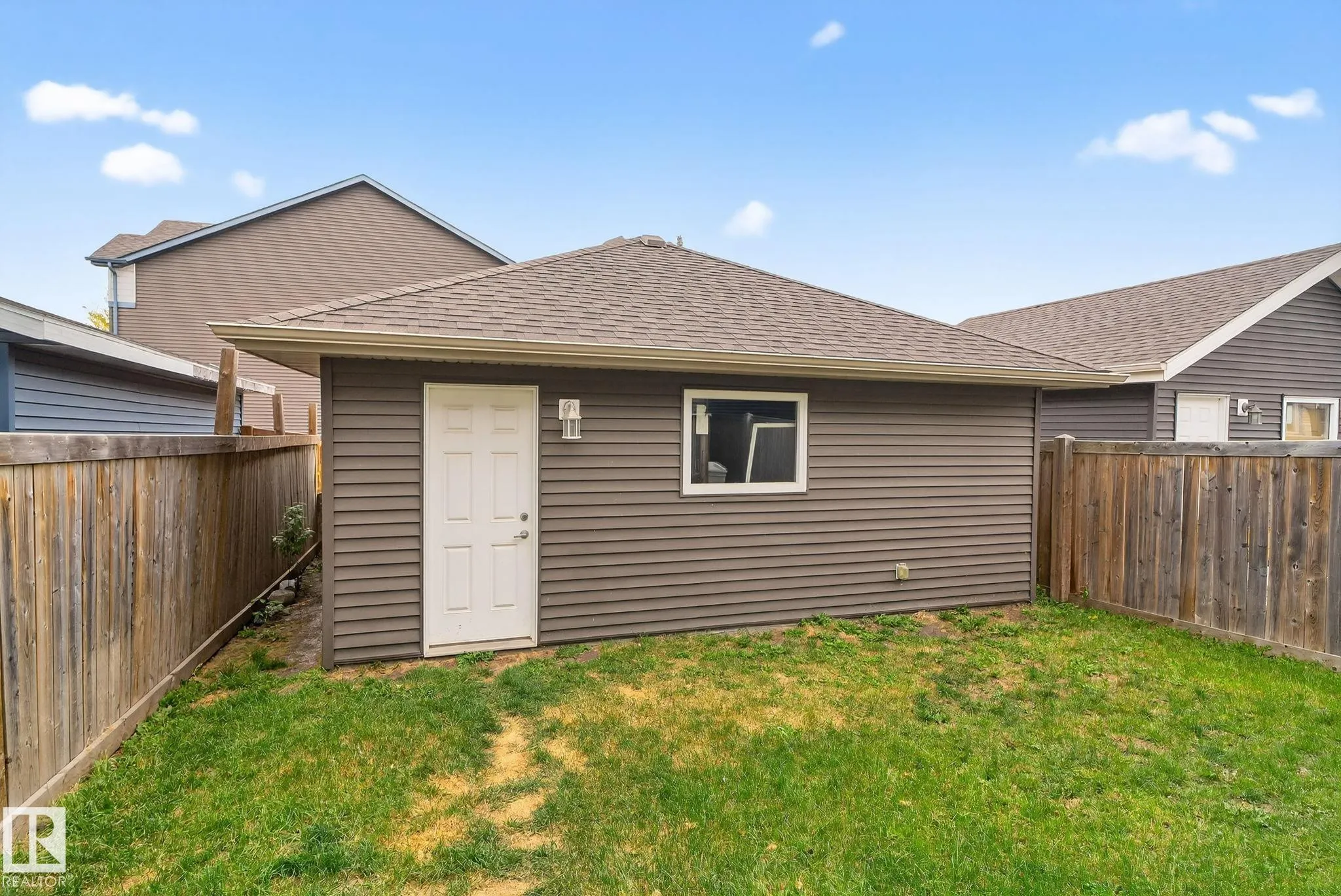 5514 CRABAPPLE Loop