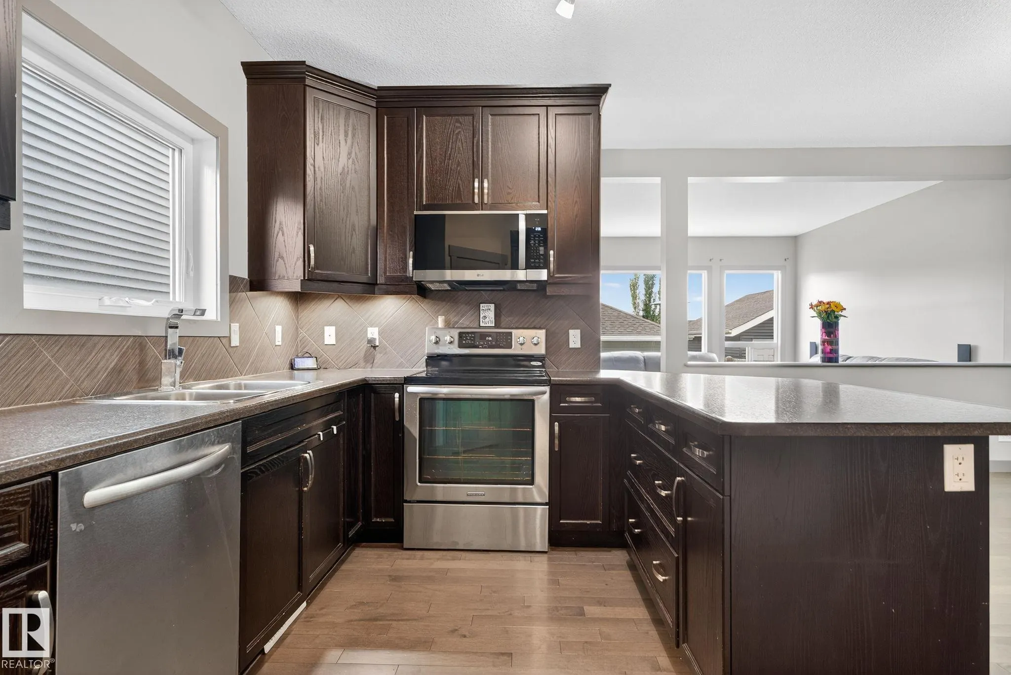 5514 CRABAPPLE Loop