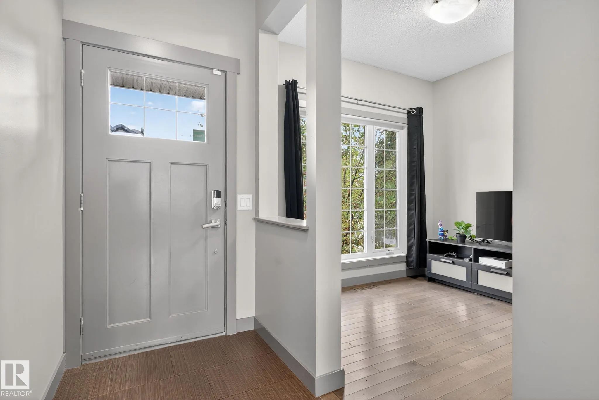 5514 CRABAPPLE Loop