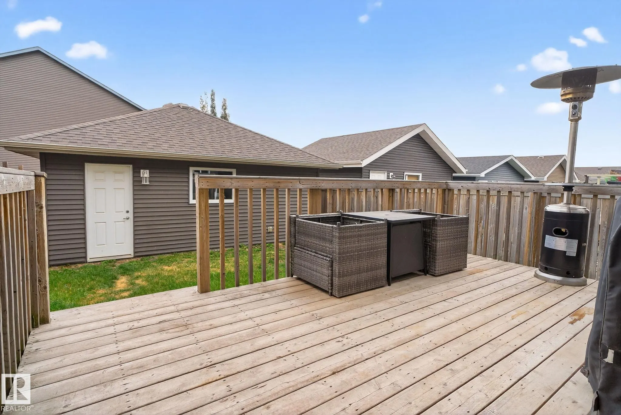 5514 CRABAPPLE Loop