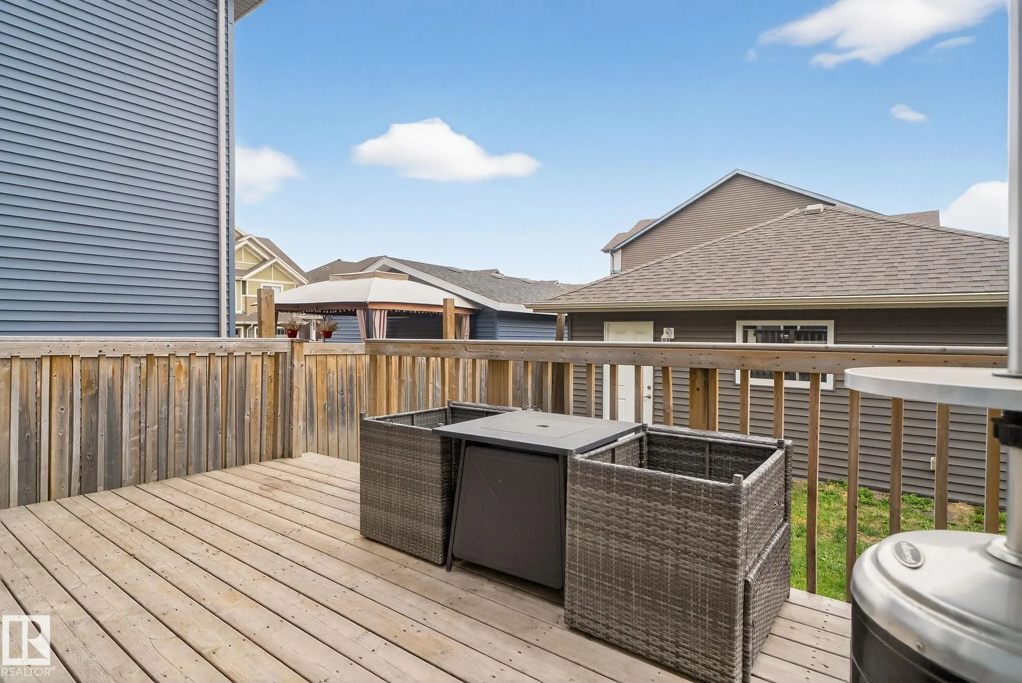 5514 CRABAPPLE Loop
