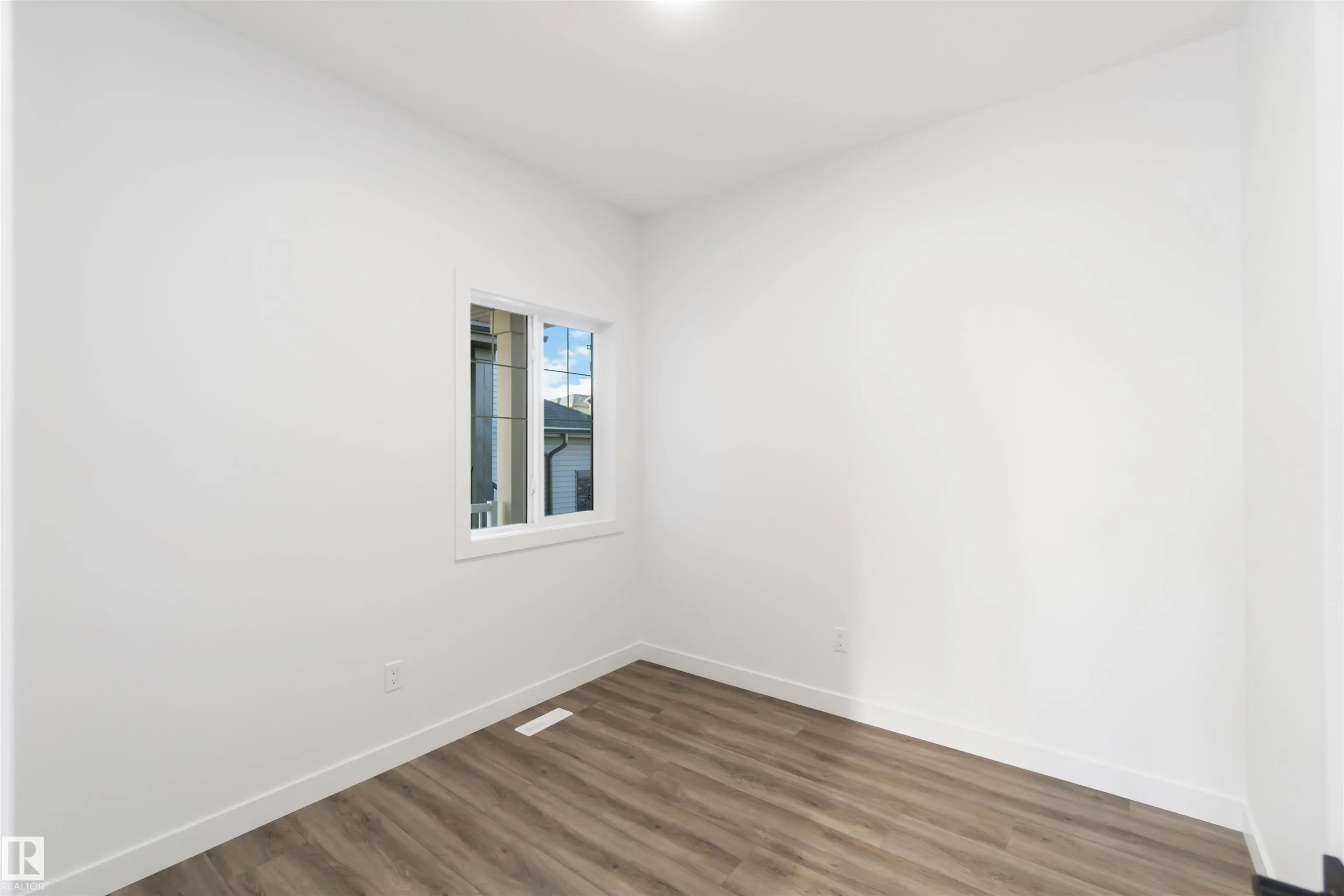 1651 12 Street