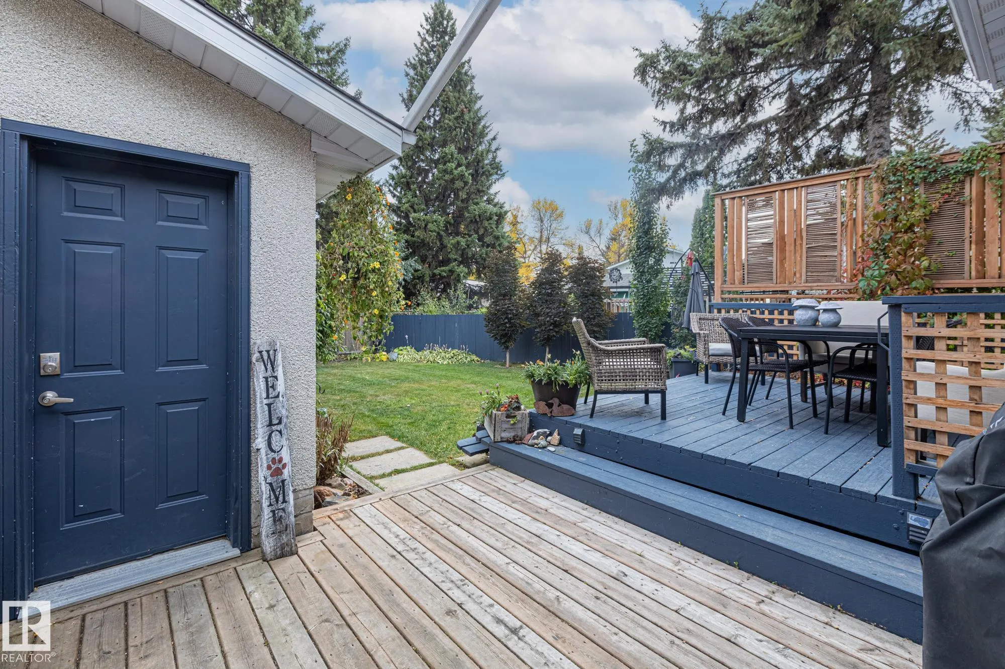 17 LAURIER Crescent