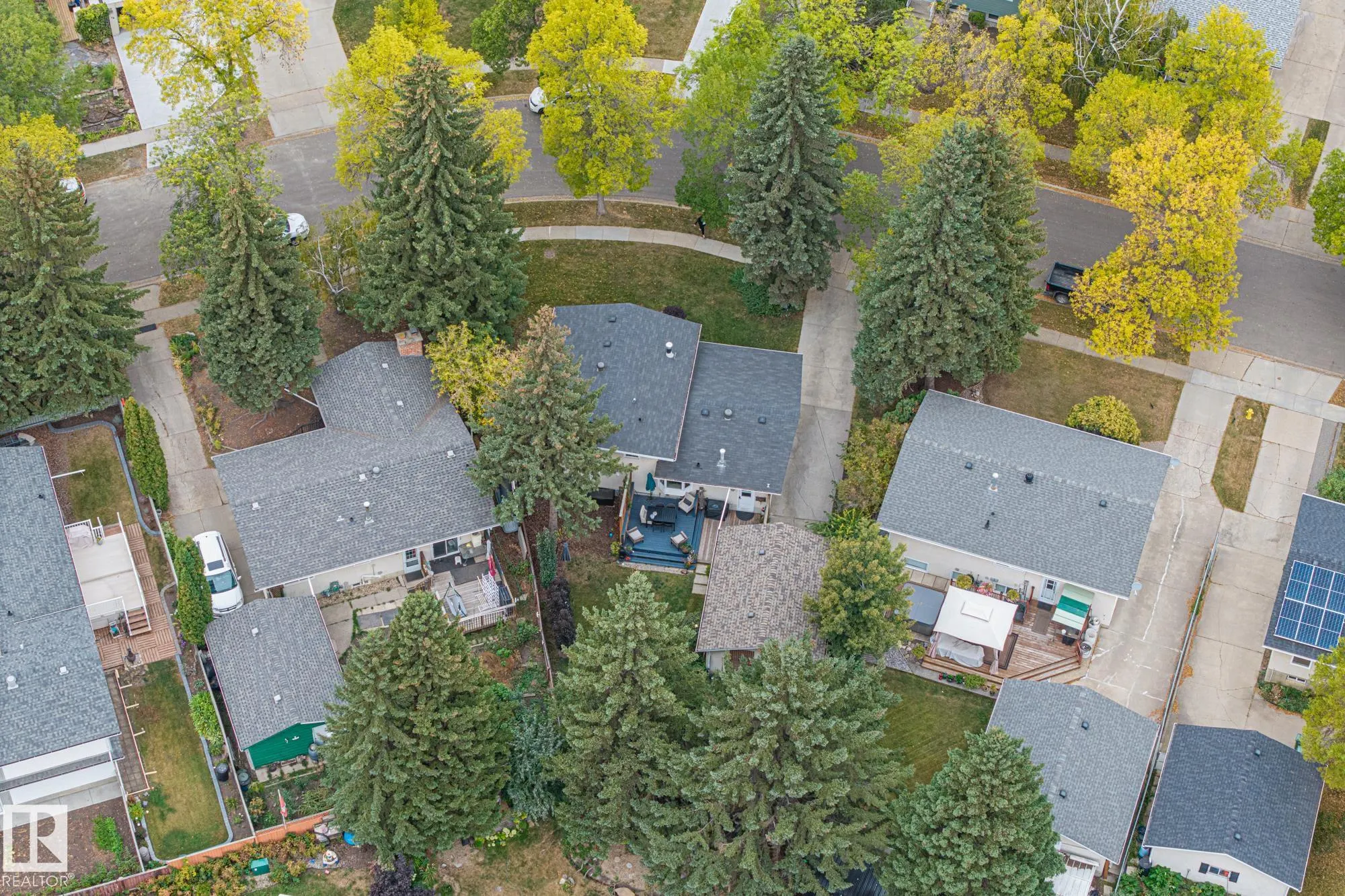 17 LAURIER Crescent