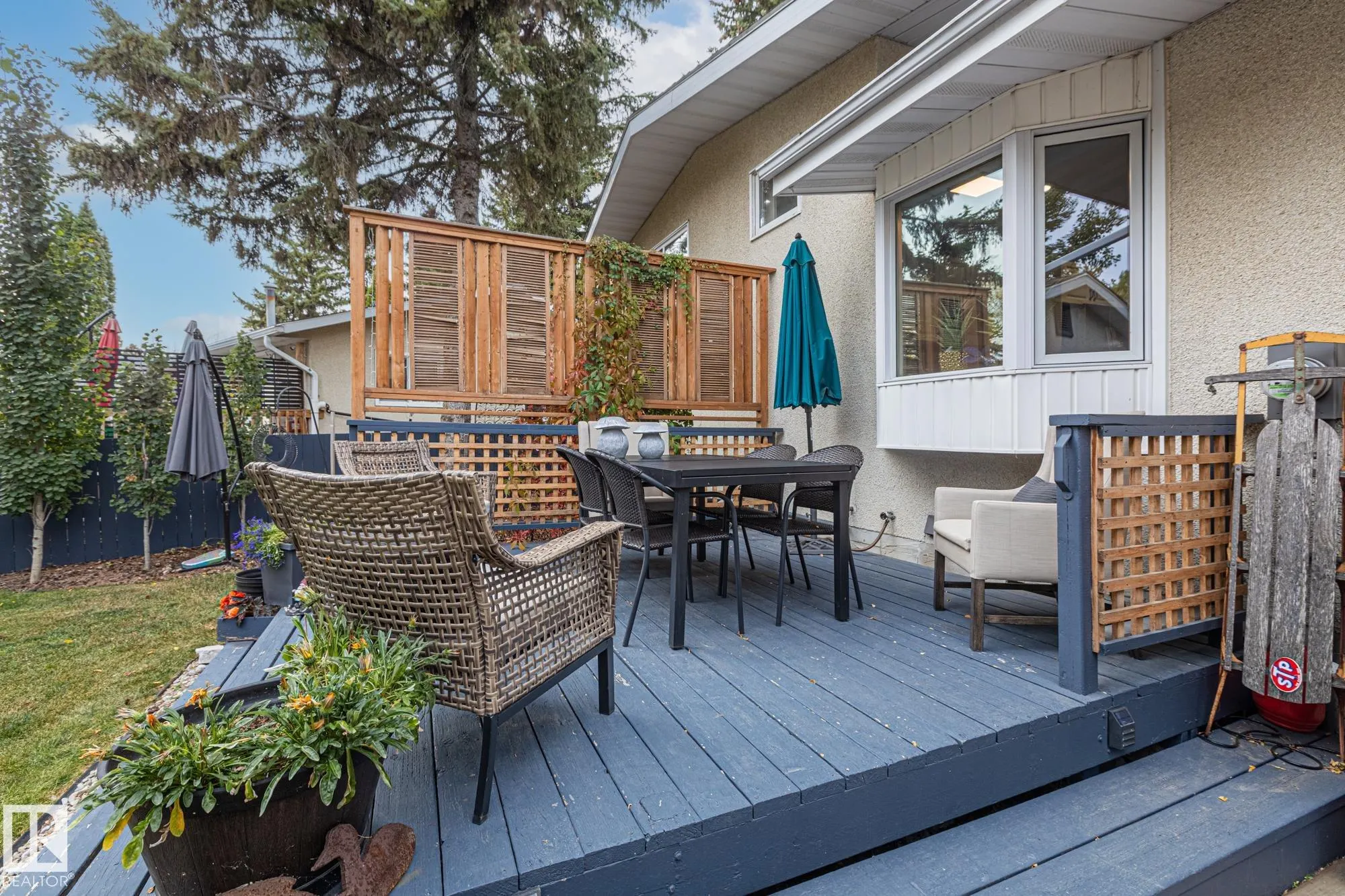 17 LAURIER Crescent