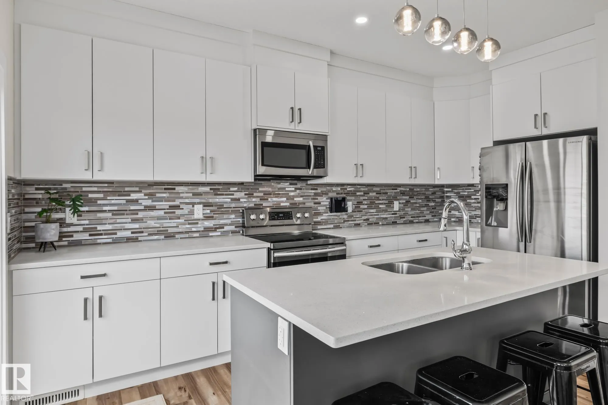 301 HAWKS RIDGE Boulevard