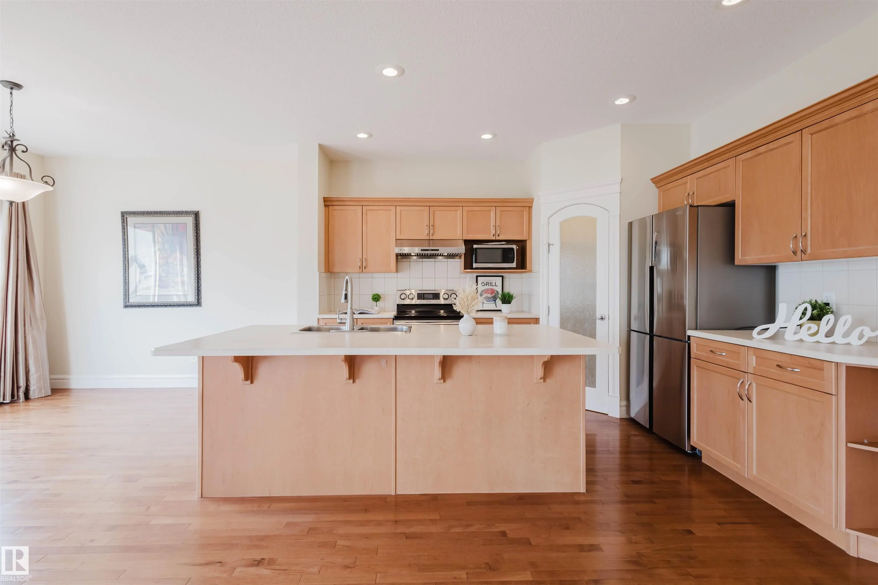 1409 114B Street