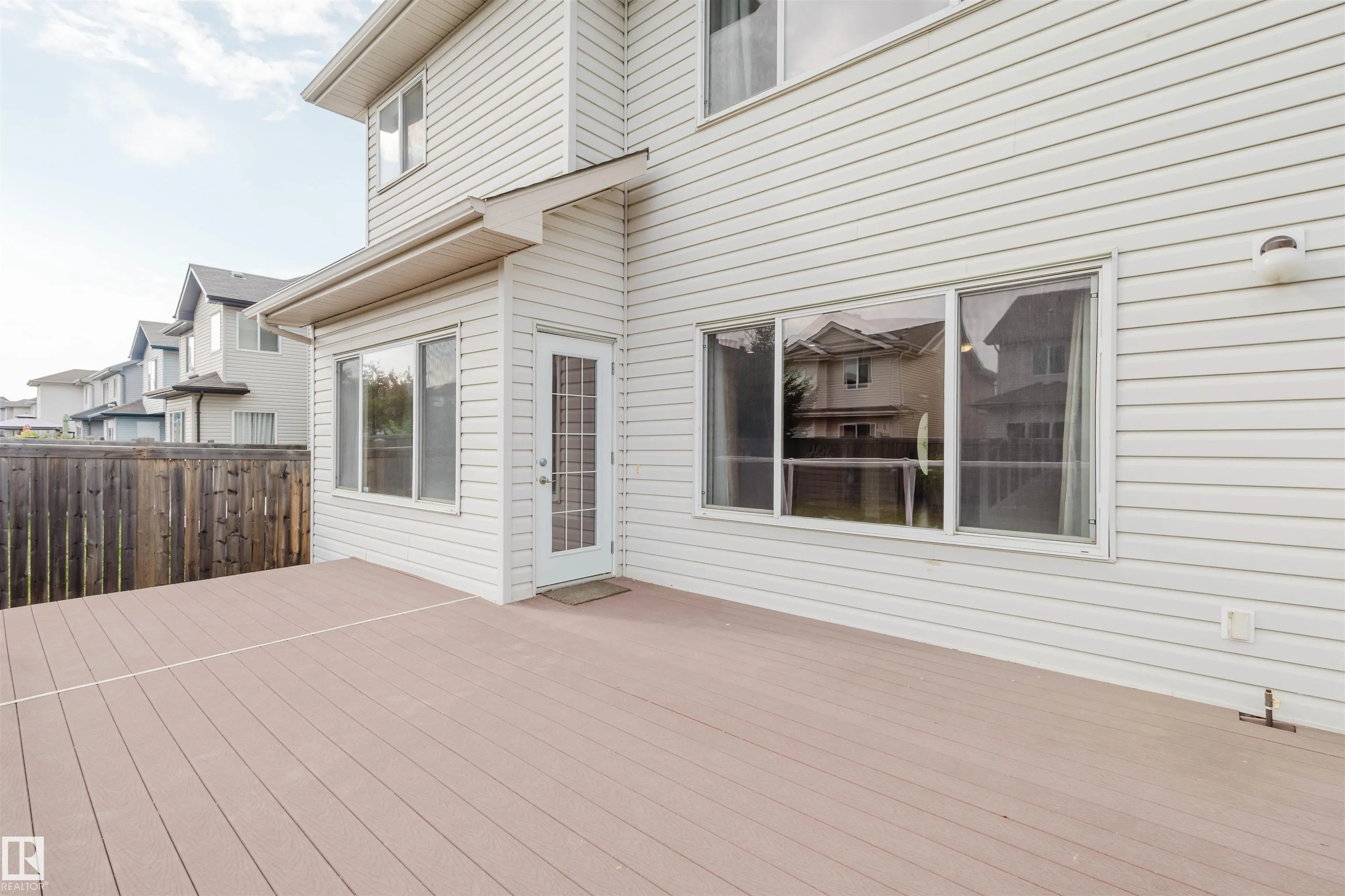 1409 114B Street