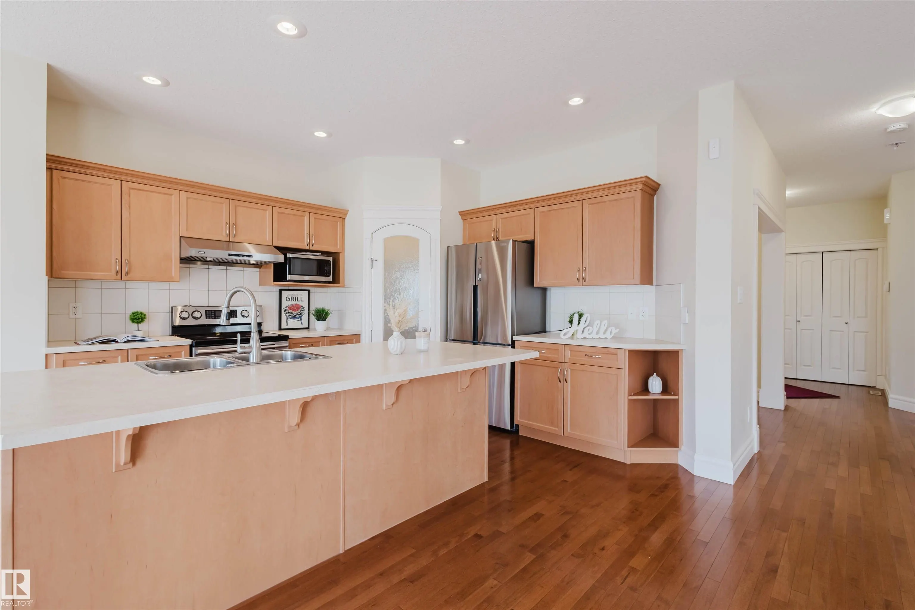 1409 114B Street
