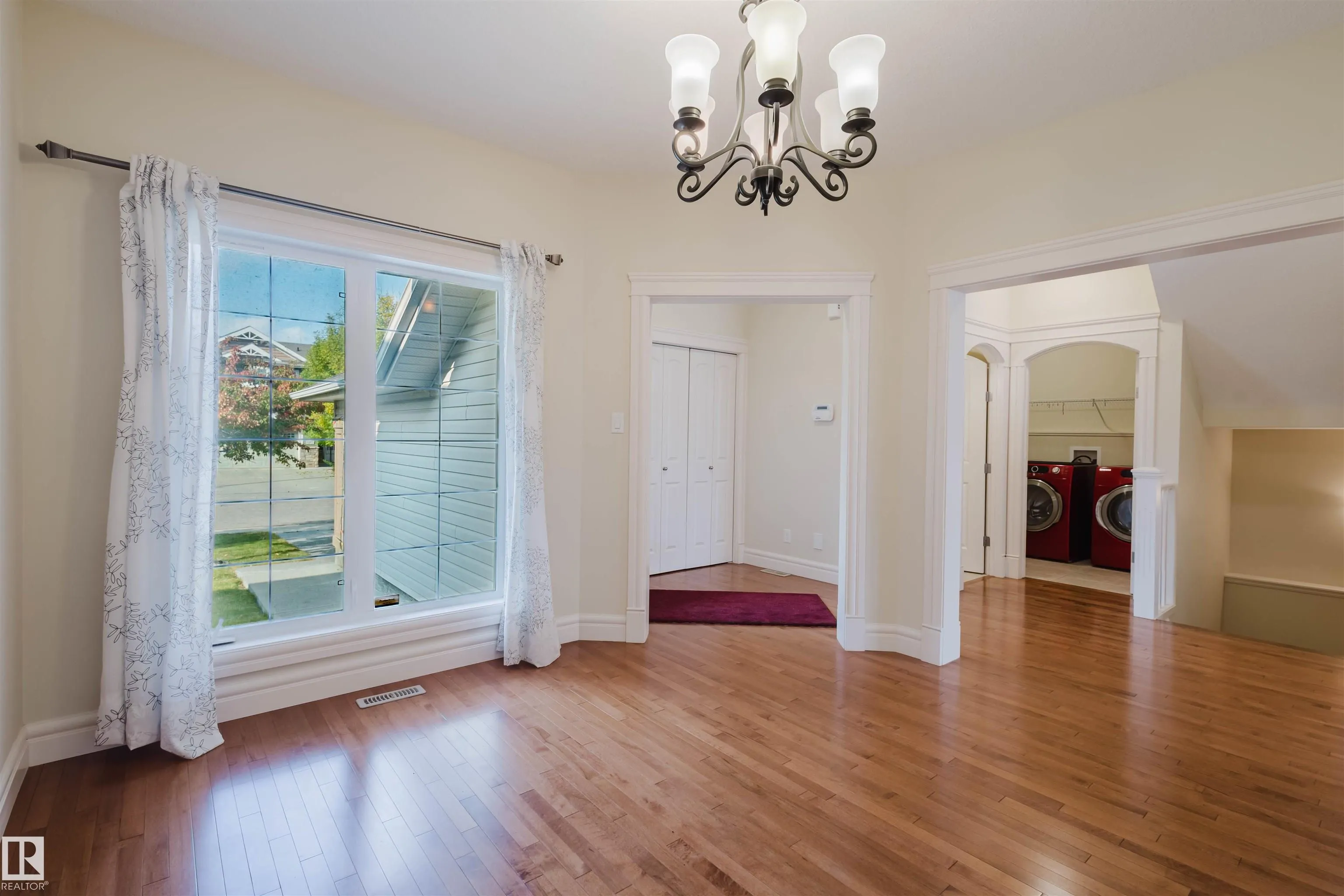 1409 114B Street