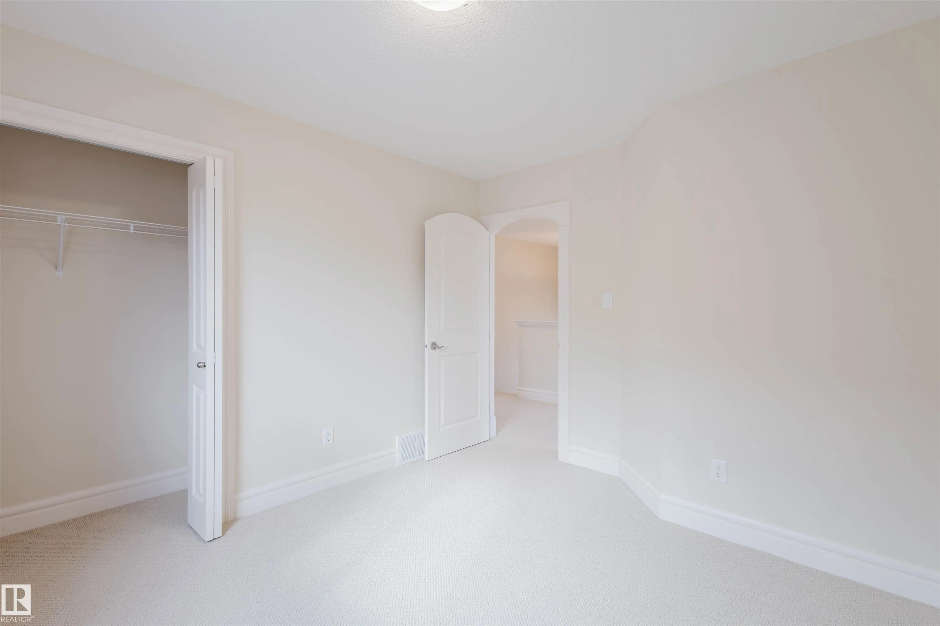 1409 114B Street