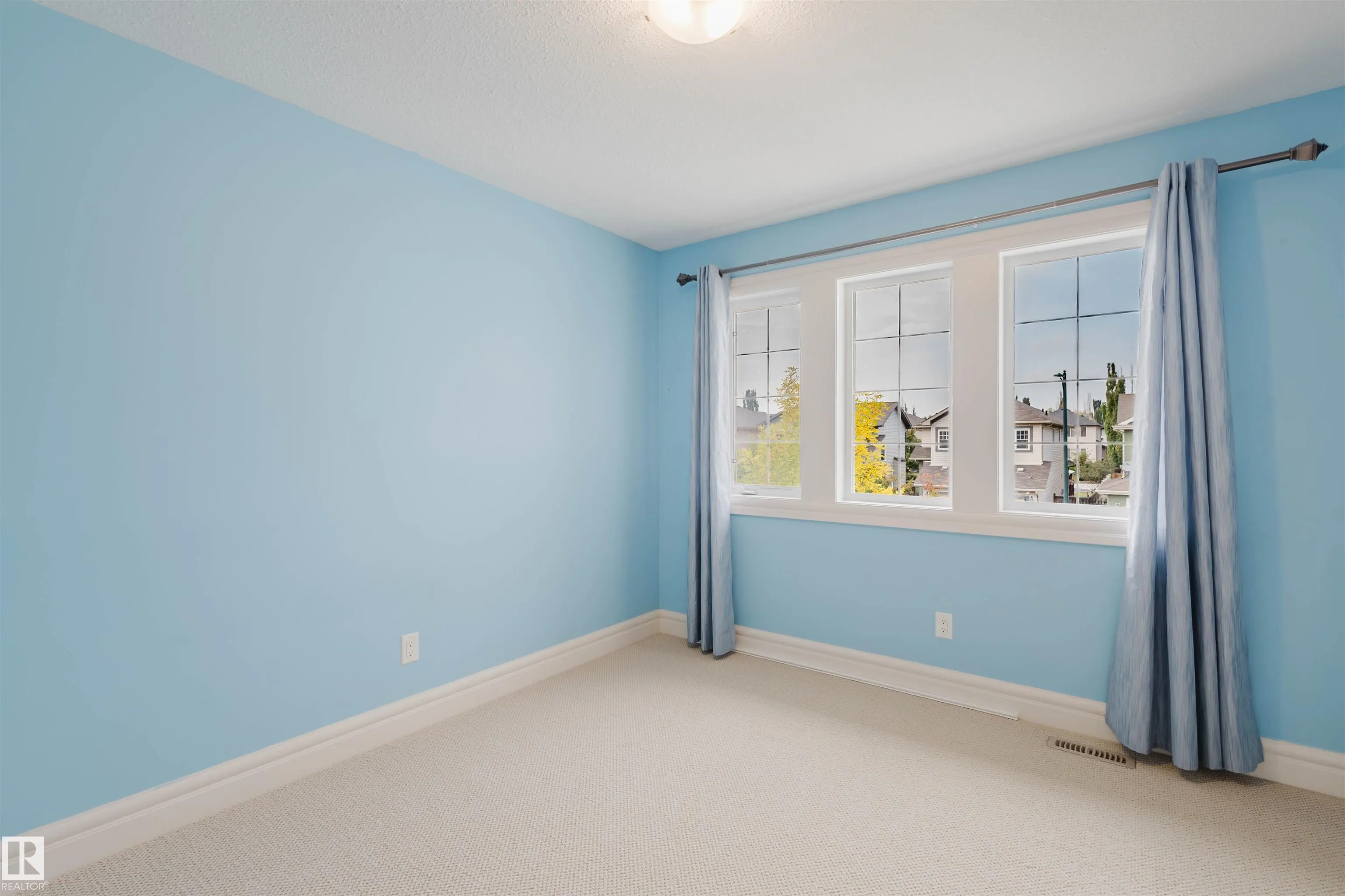 1409 114B Street