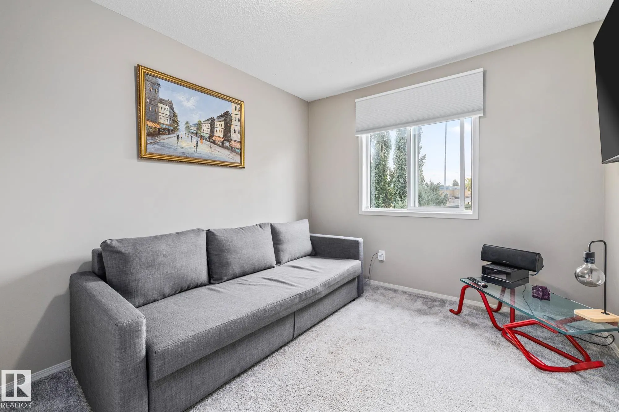 61 Vaughn Avenue